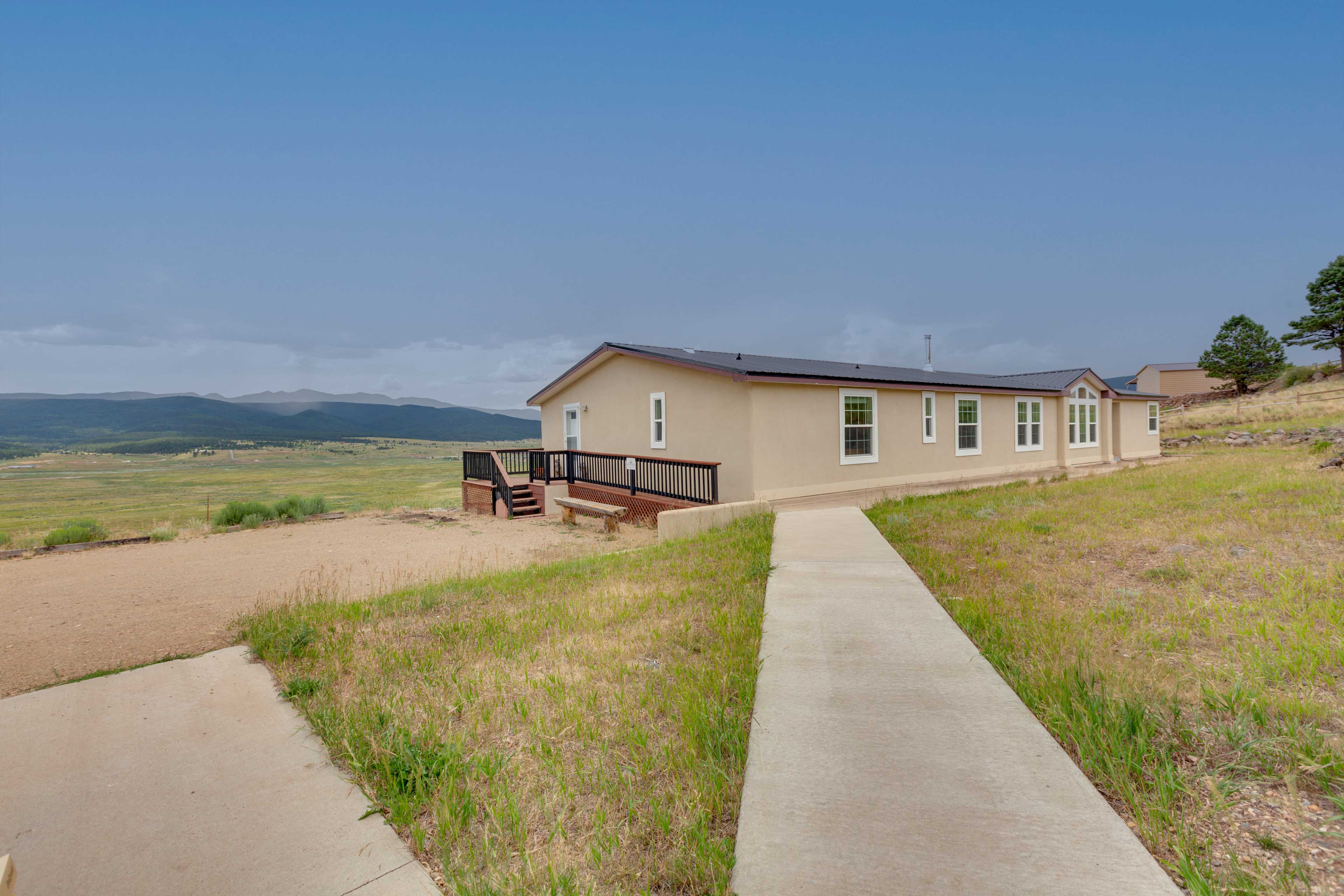 Parking | Garage (2 Vehicles) | Carport (1 Vehicle) | Driveway (7 Vehicles)