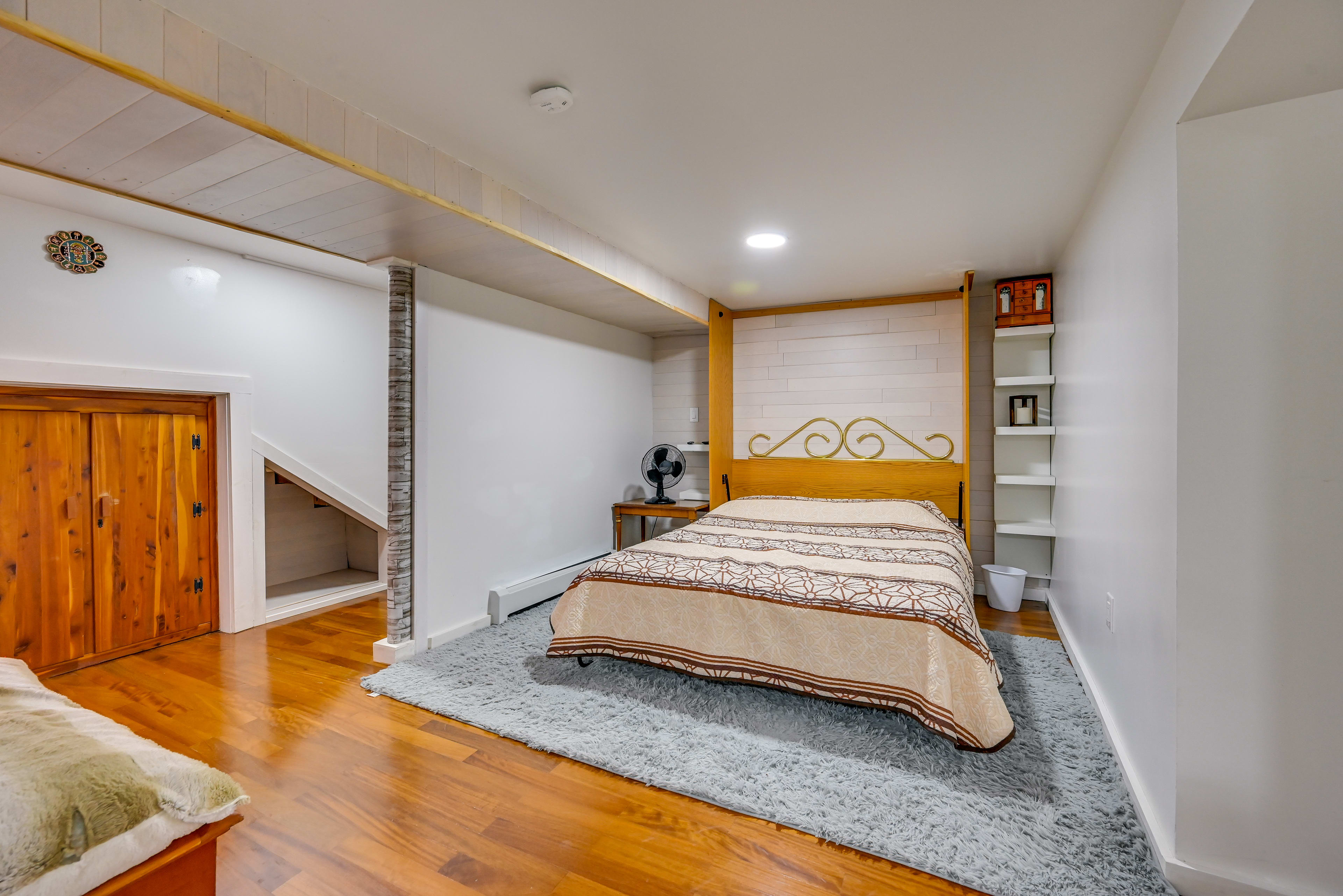 Studio | Queen Bed | Queen Air Mattress | Basement Unit