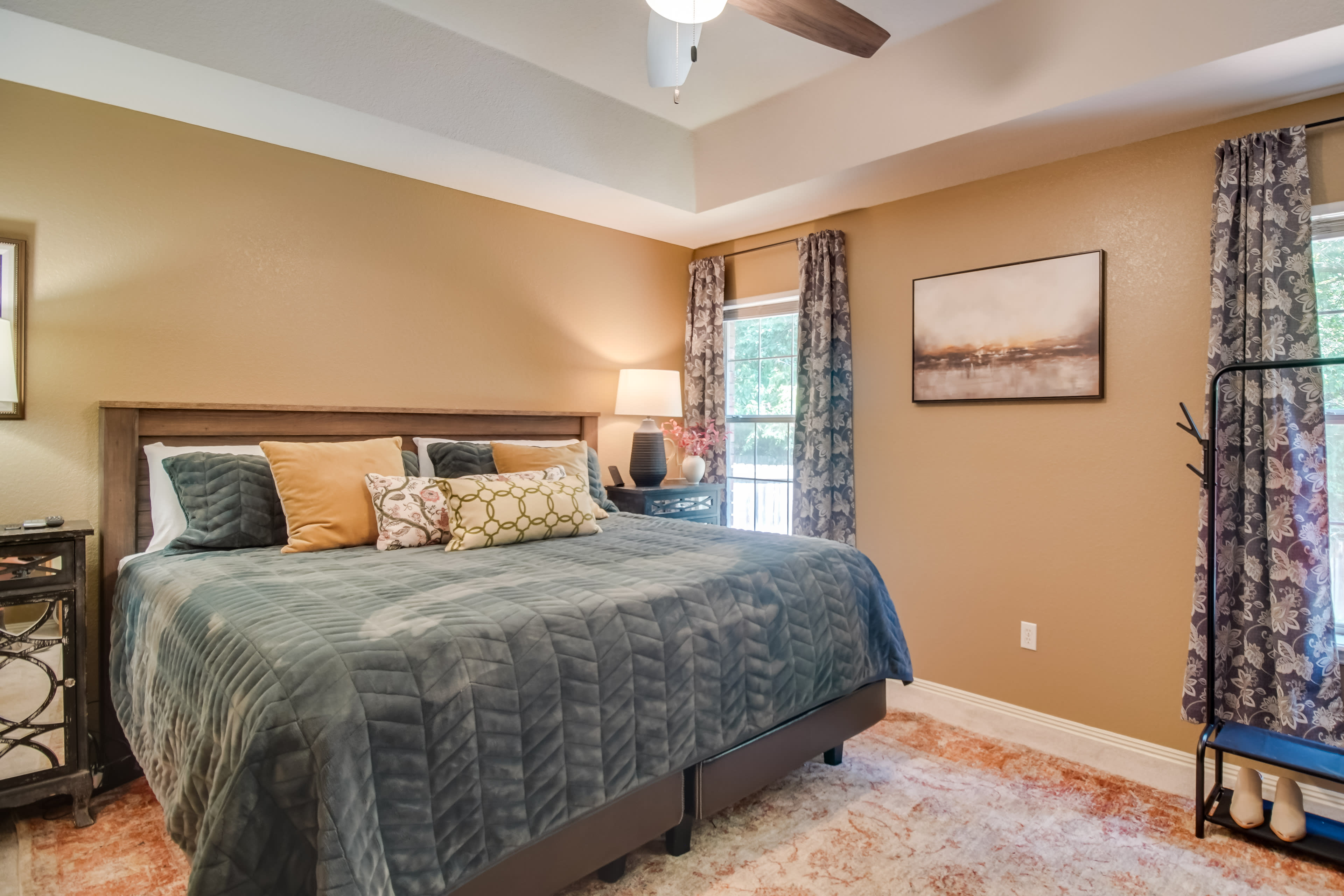 Bedroom 1 | King Bed | Linens Provided | Smart TV | En-Suite Bathroom