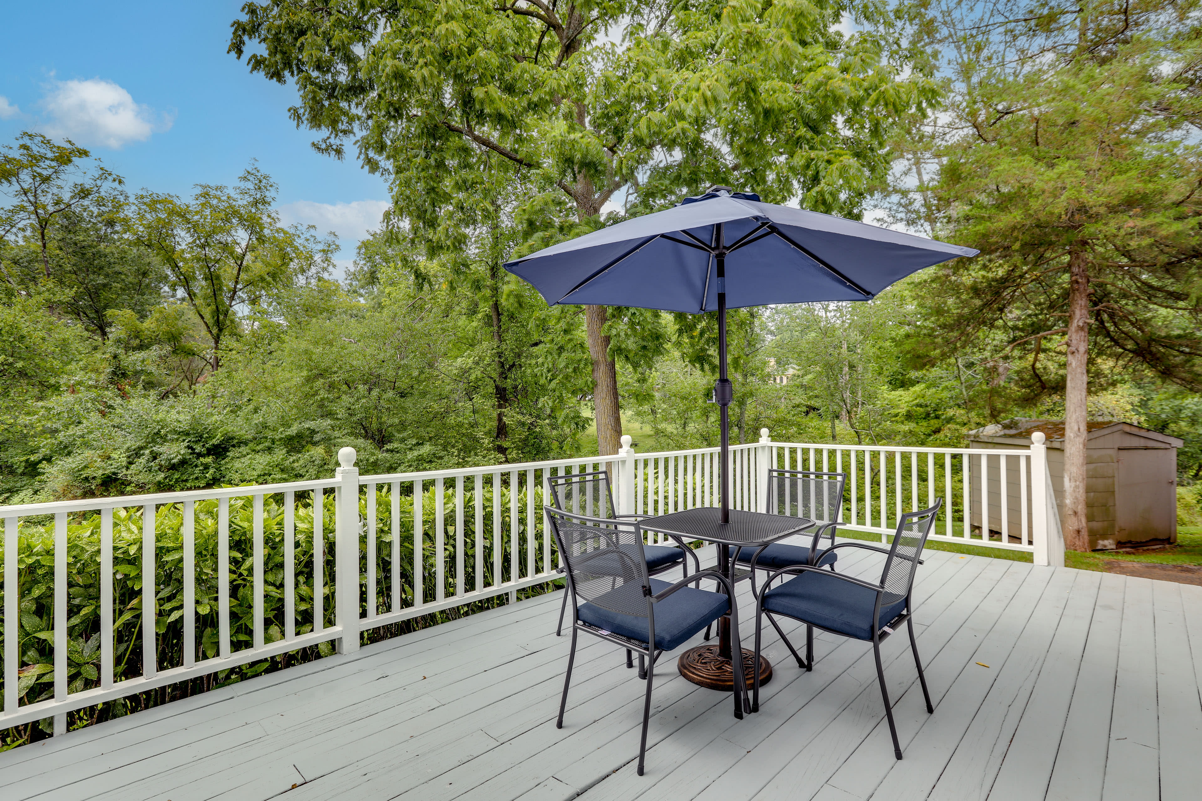 Deck | Seating & Dining | Gas Grill