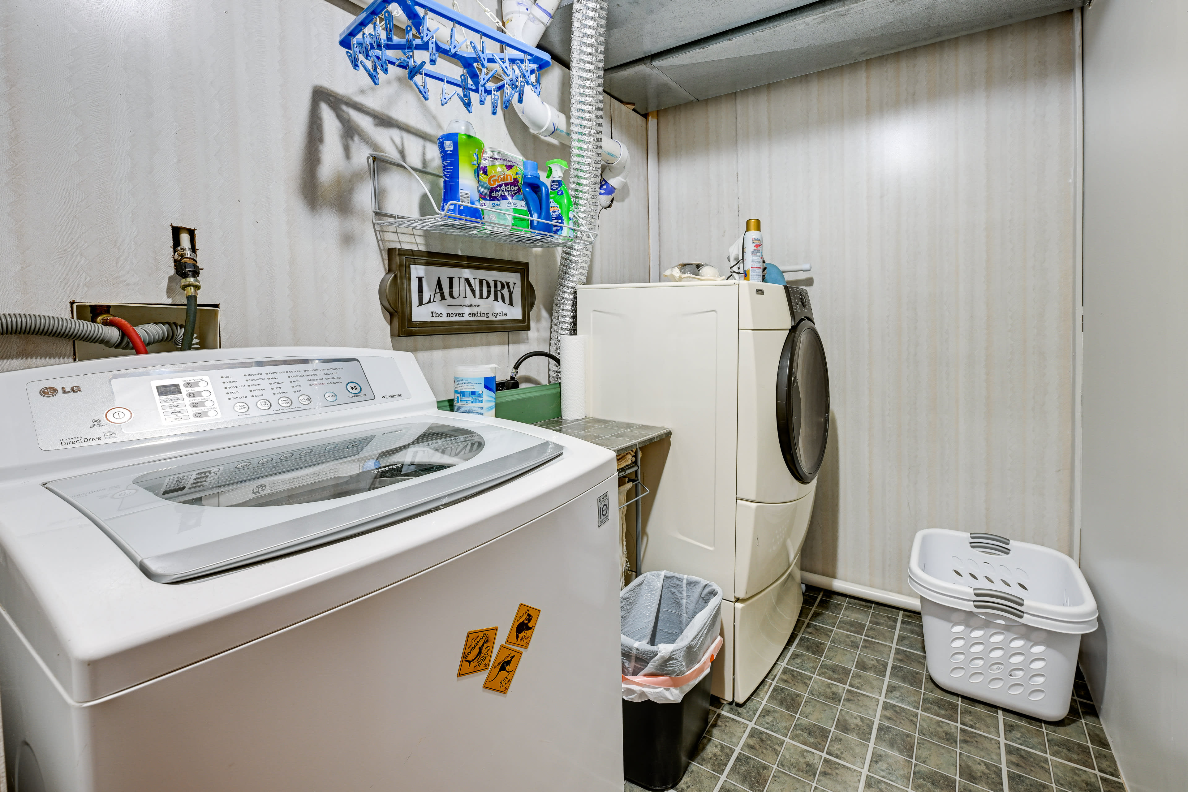 Laundry Area | Basement | Washer/Dryer | Hangers | Trash Bags/Paper Towels