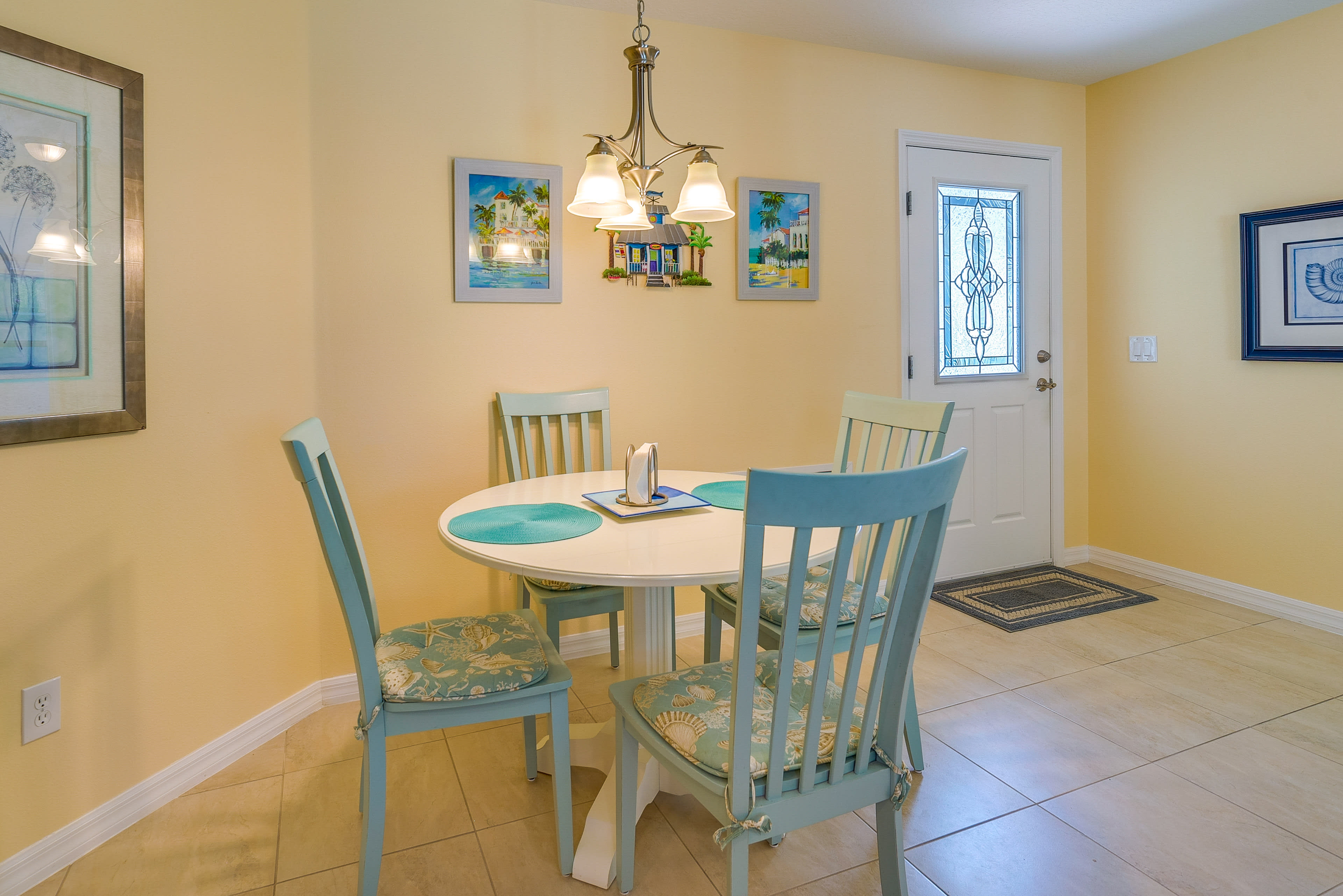 Additional Dining Area