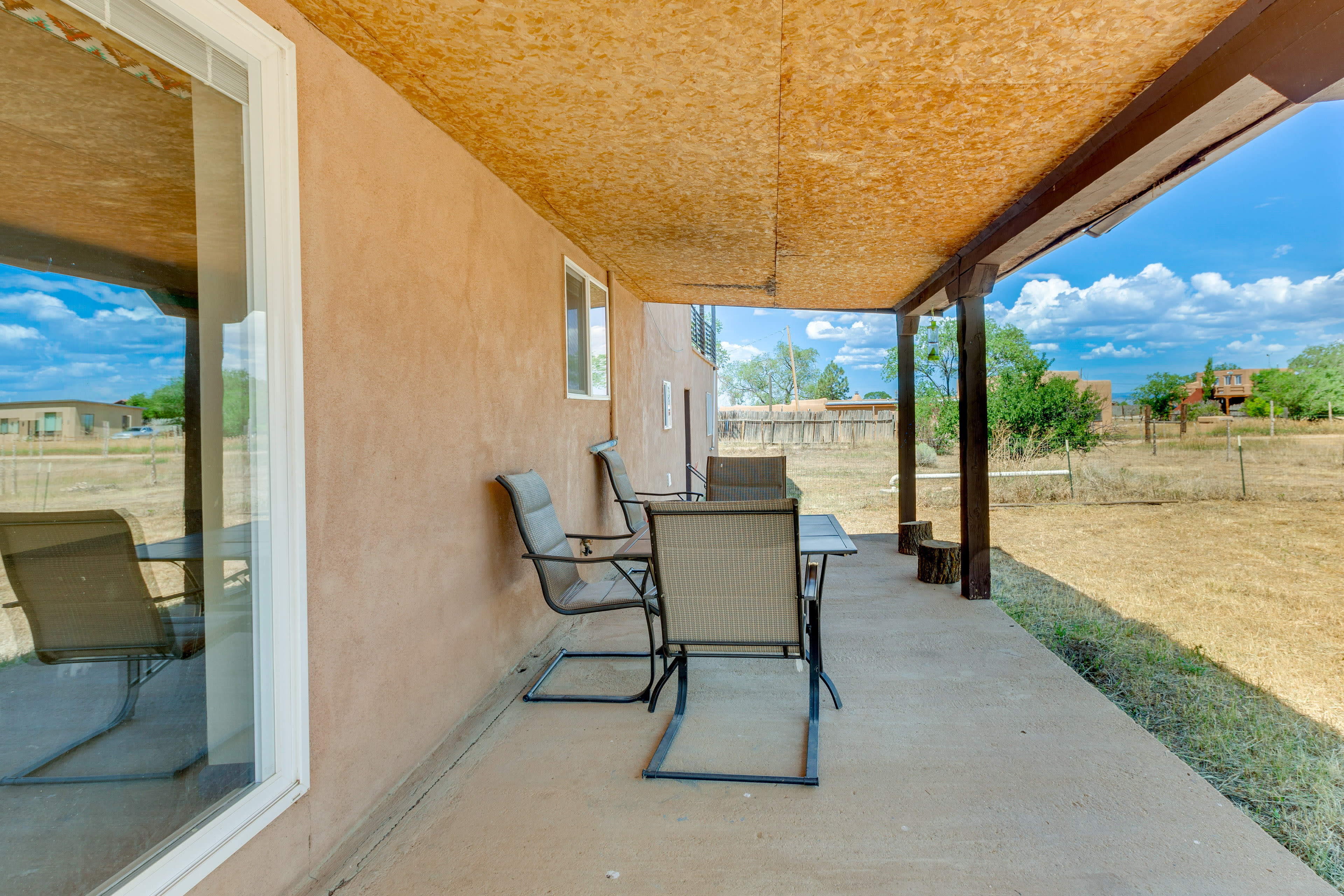 Covered Patio | Outdoor Dining