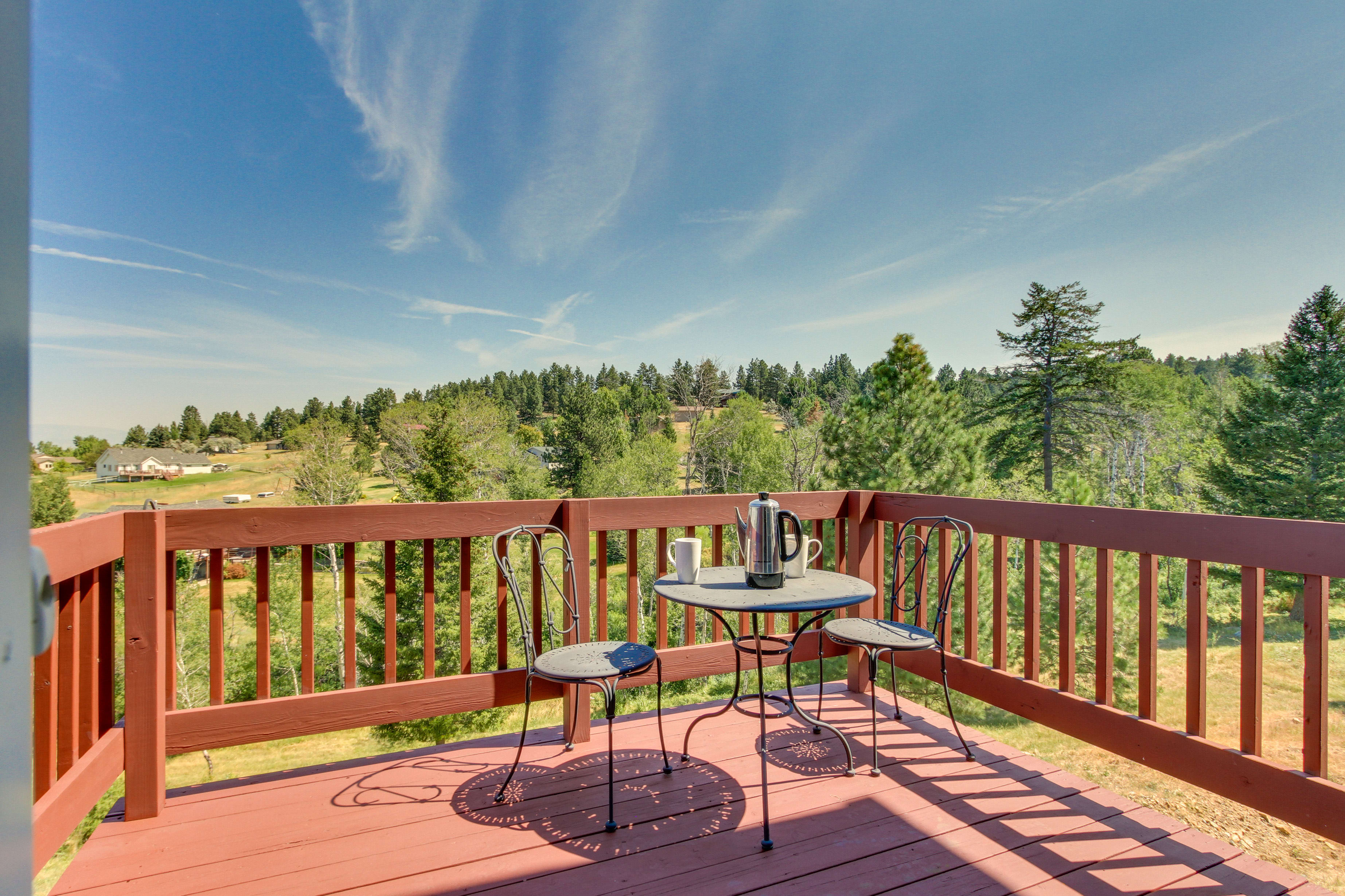 Deck | Private Hot Tub | Grill | Fire Pit | Home Gym | Mountain Views