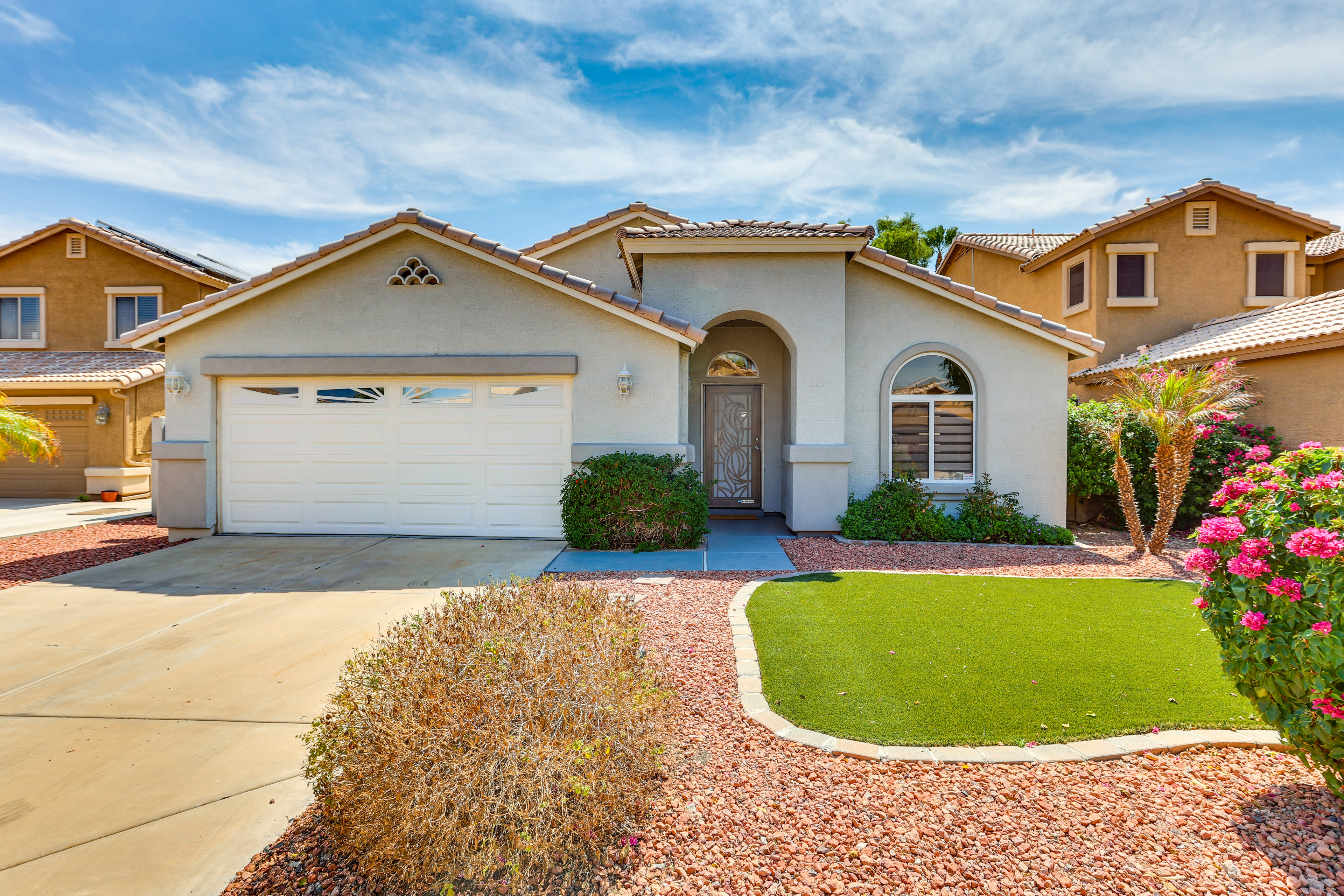 Home Exterior | Private Outdoor Pool | Near Golf Courses