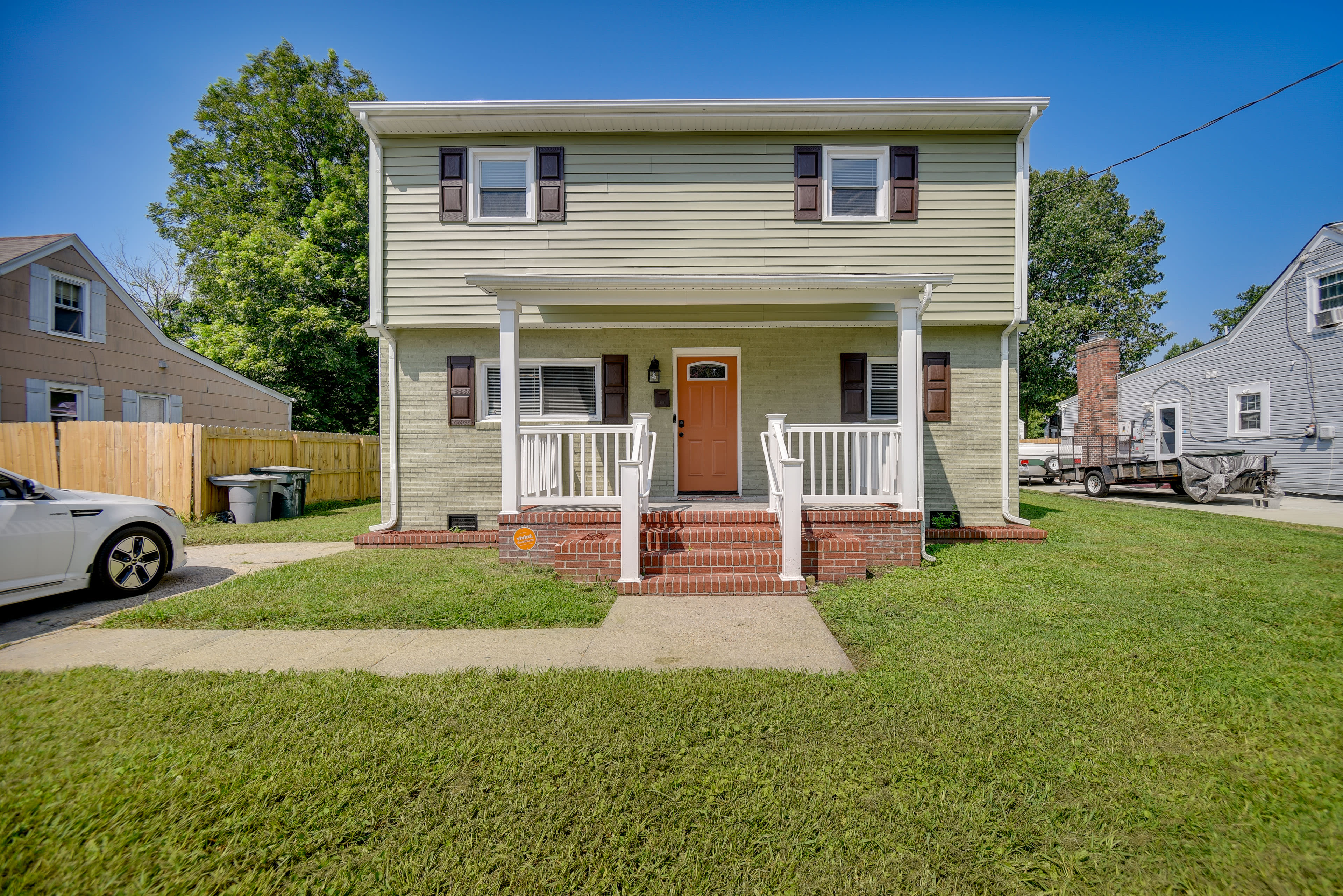 House Exterior | Keyless Entry | Fenced Backyard | Gas Grill