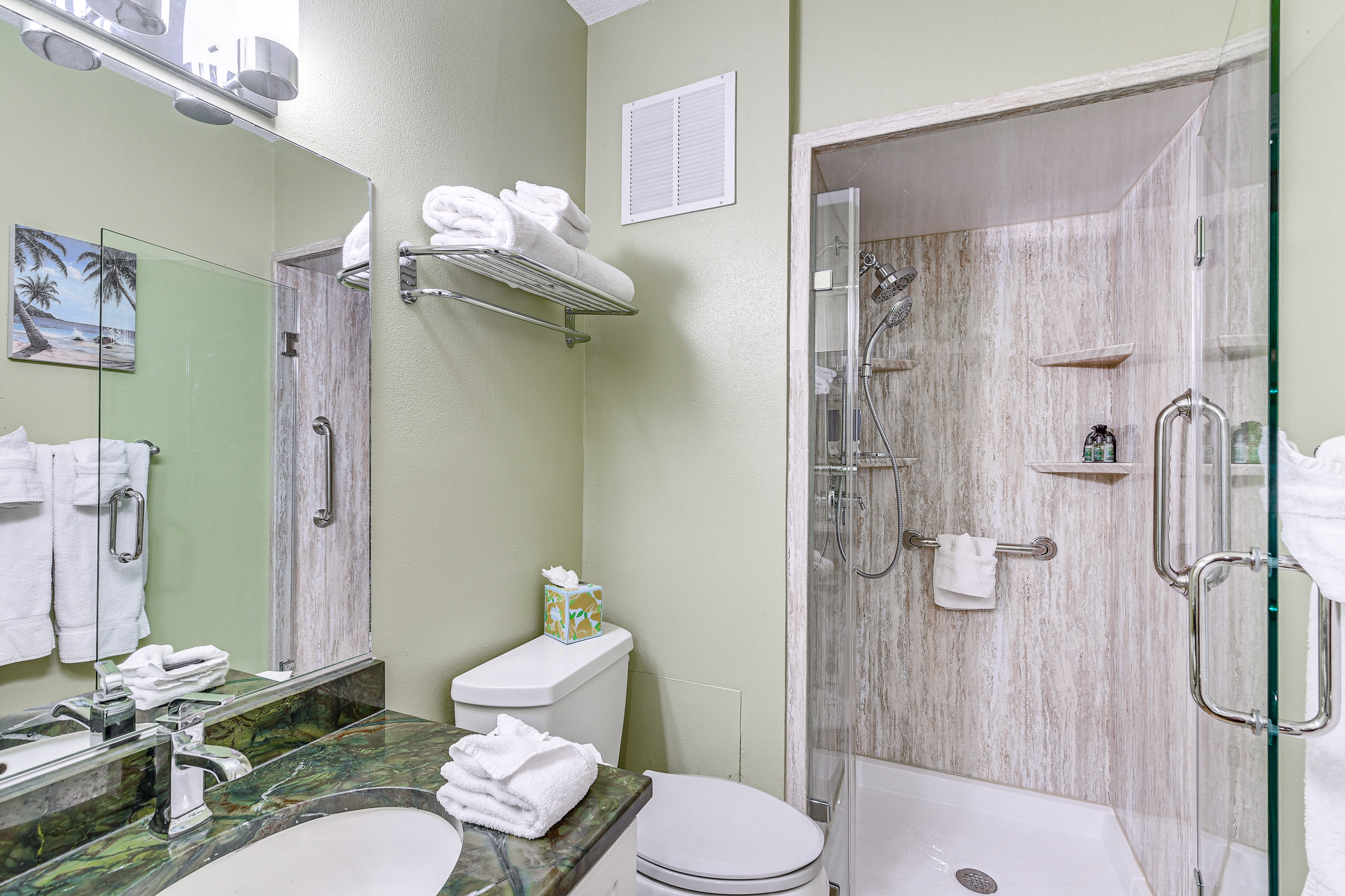 En-Suite Bathroom | Towels Provided | Complimentary Toiletries | Walk-In Shower