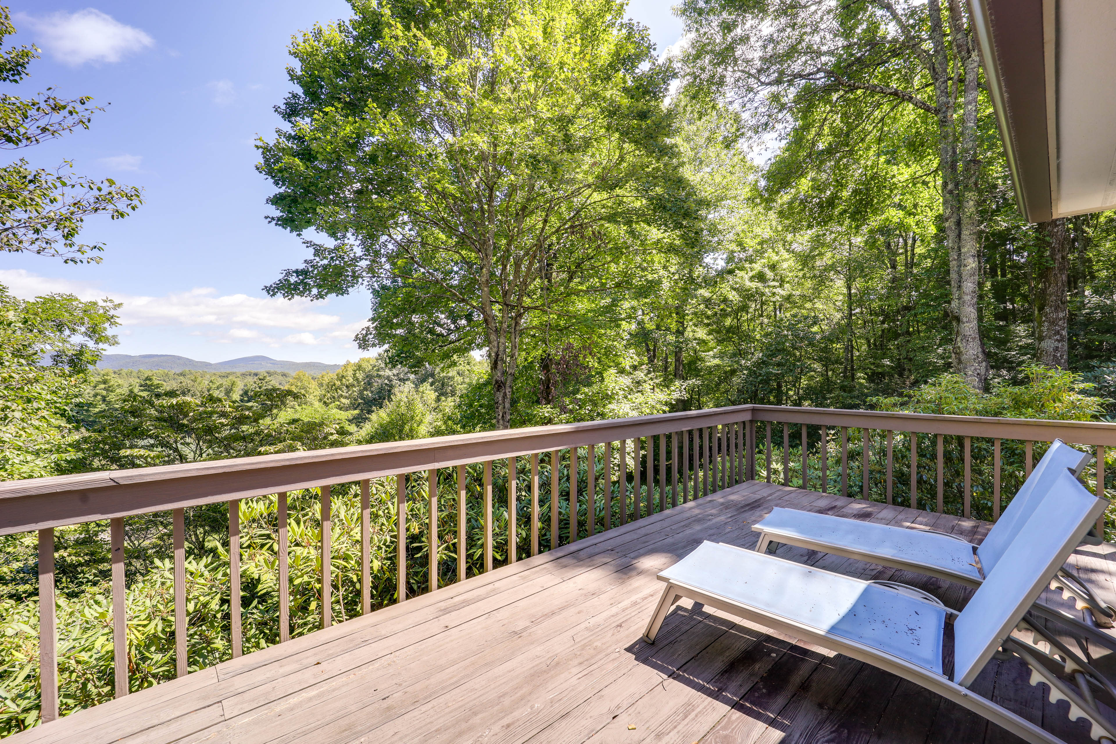 Blowing Rock Vacation Rental | 3BR | 2BA | 1 Step to Enter | 1,330 Sq Ft