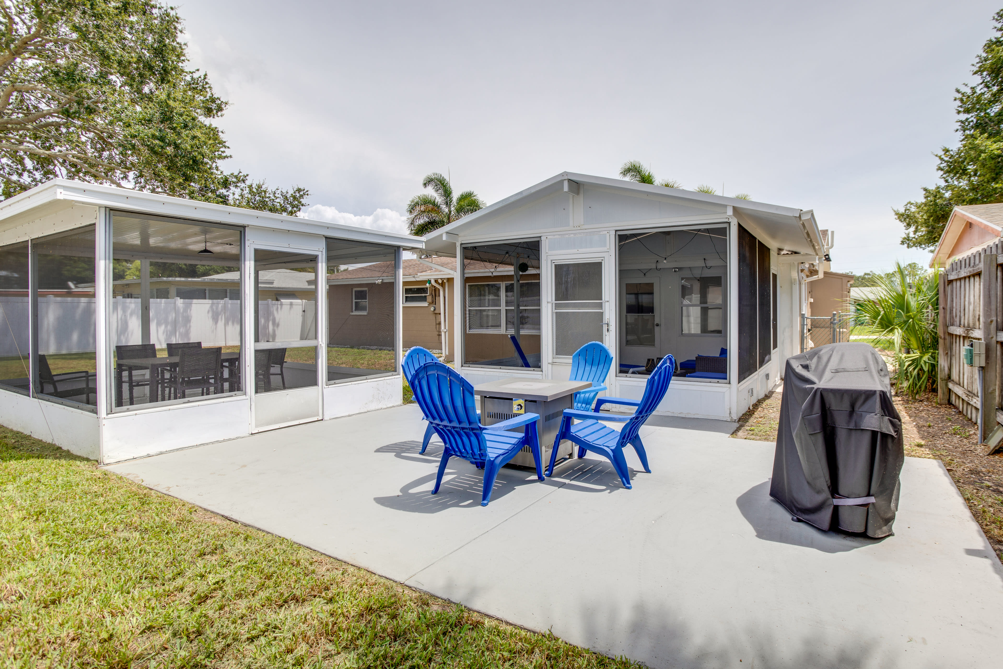 Patio | Fire Pit | Gas Grill