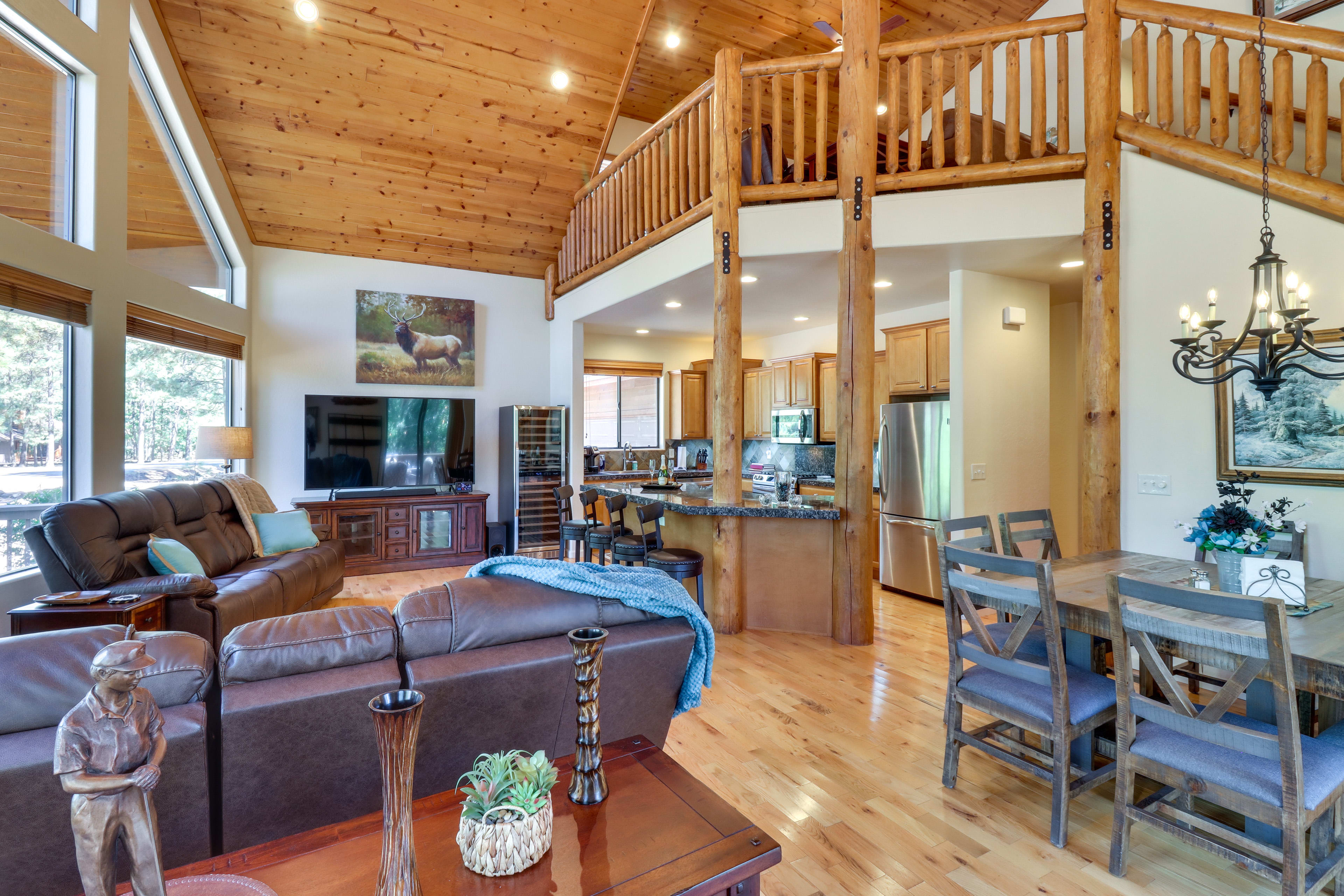 Pinetop Vacation Rental | 3BR | 2.5BA | 2,133 Sq Ft | Stairs Required
