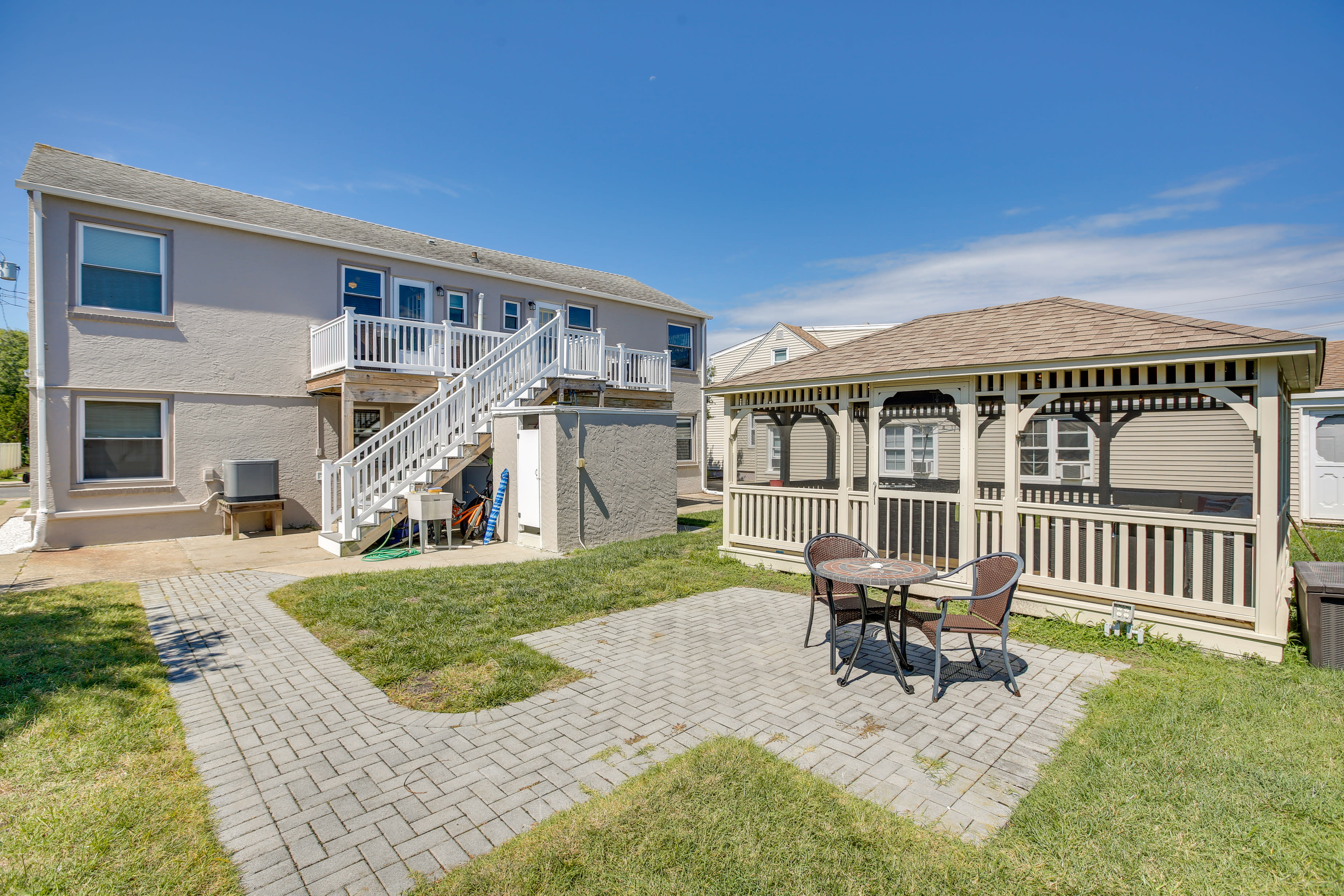 Shared Patio | Street Parking