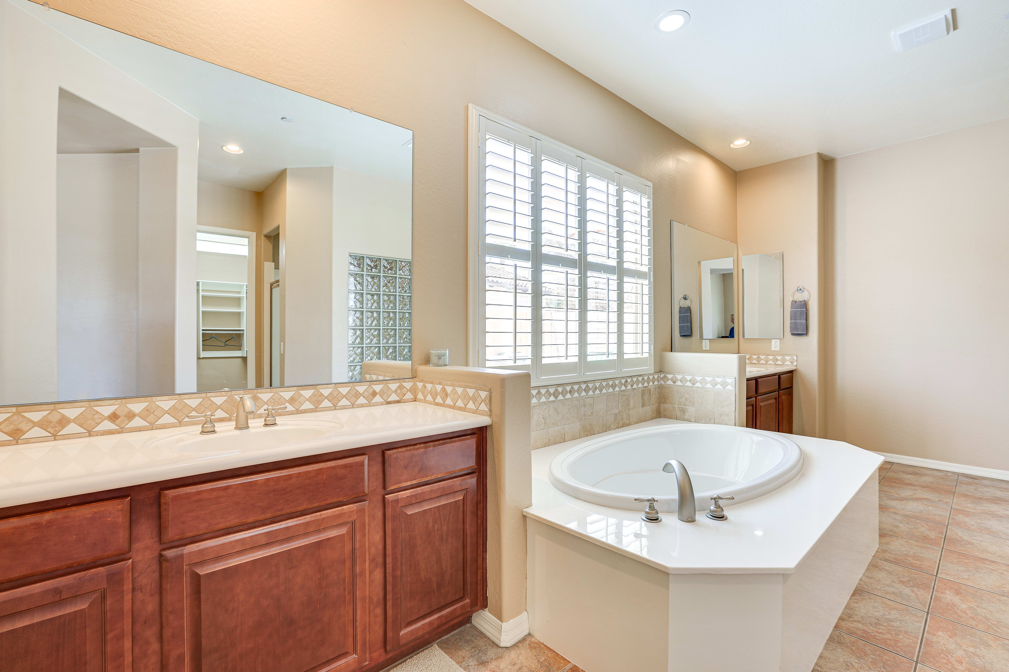 En-Suite Bathroom | Towels Provided