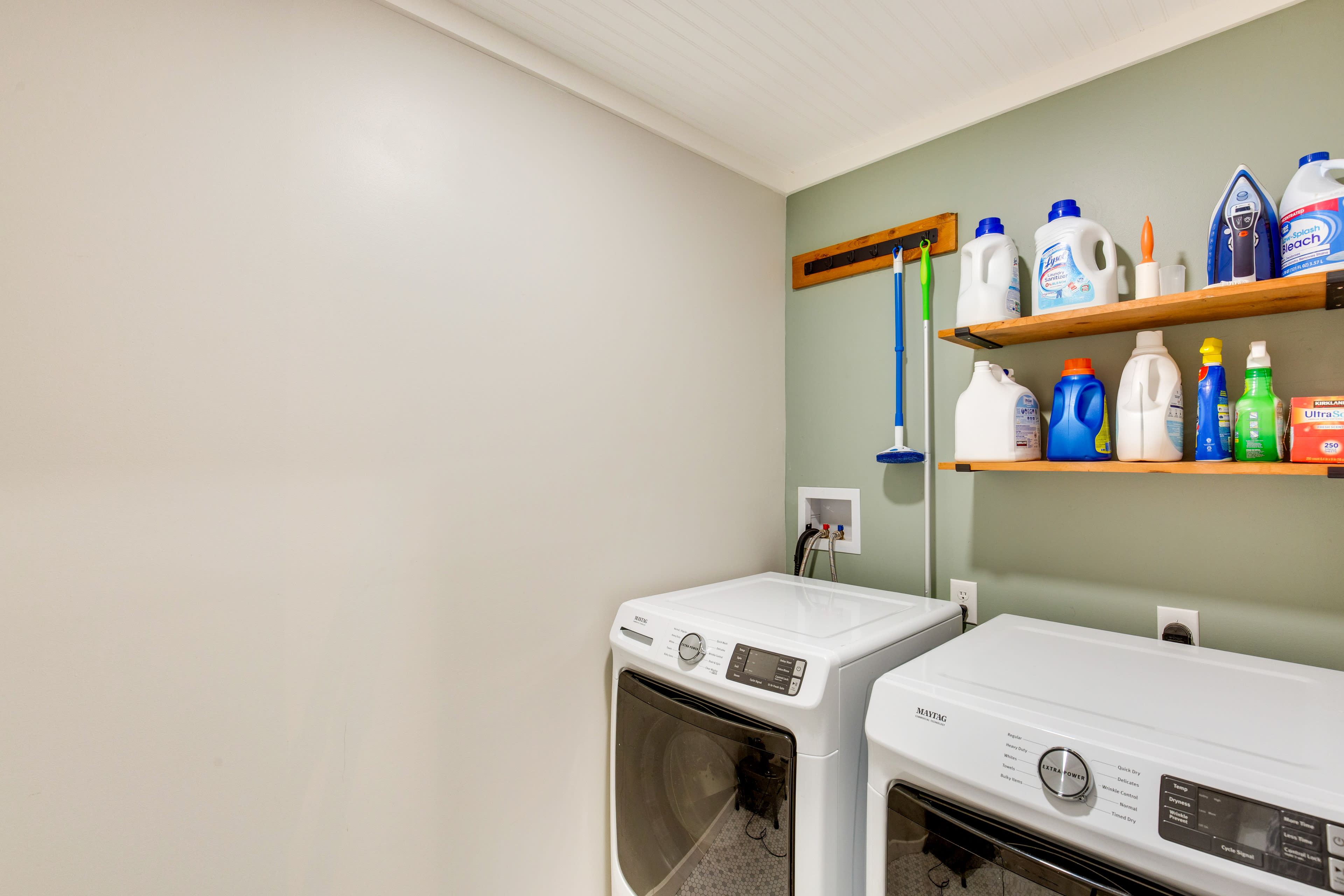 Laundry Room | Detergent Provided