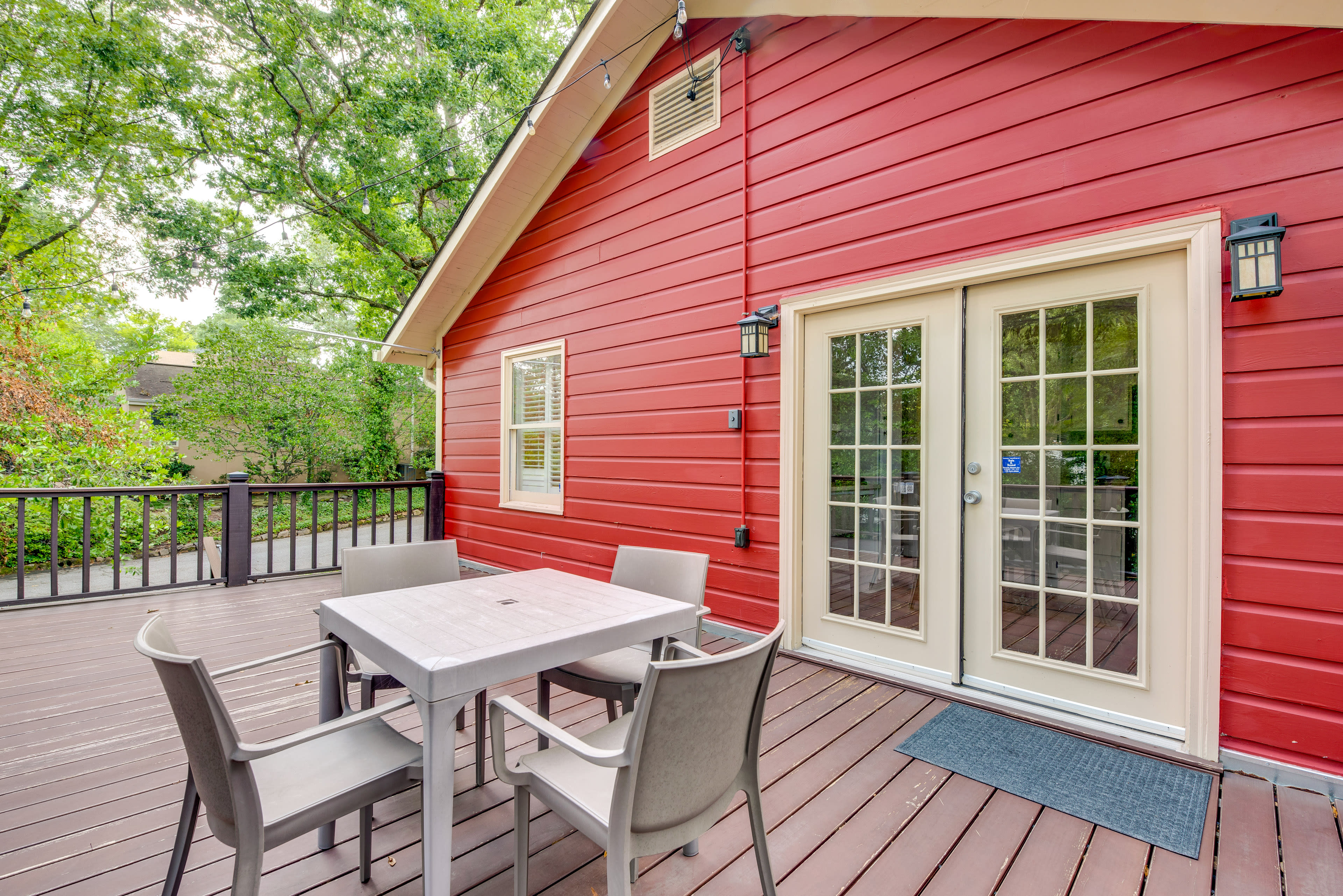 Deck | Outdoor Dining | 3 Exterior Security Cameras