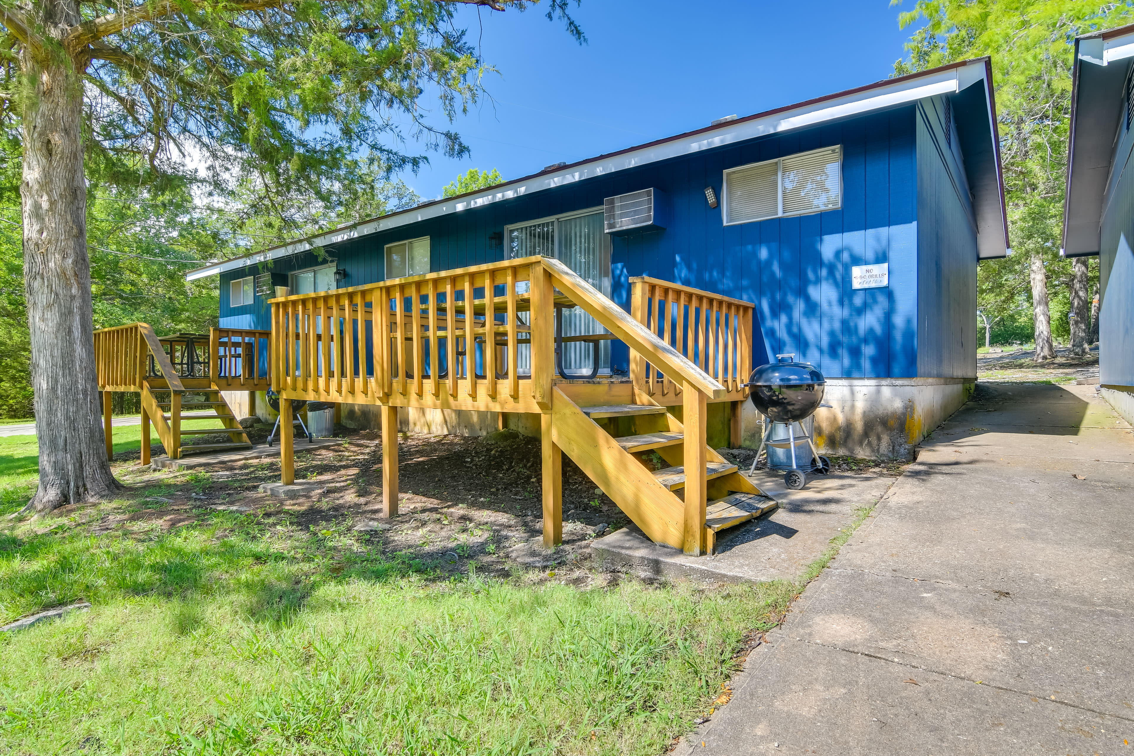 Exterior | Deck | Charcoal Grill (Charcoal Not Provided)