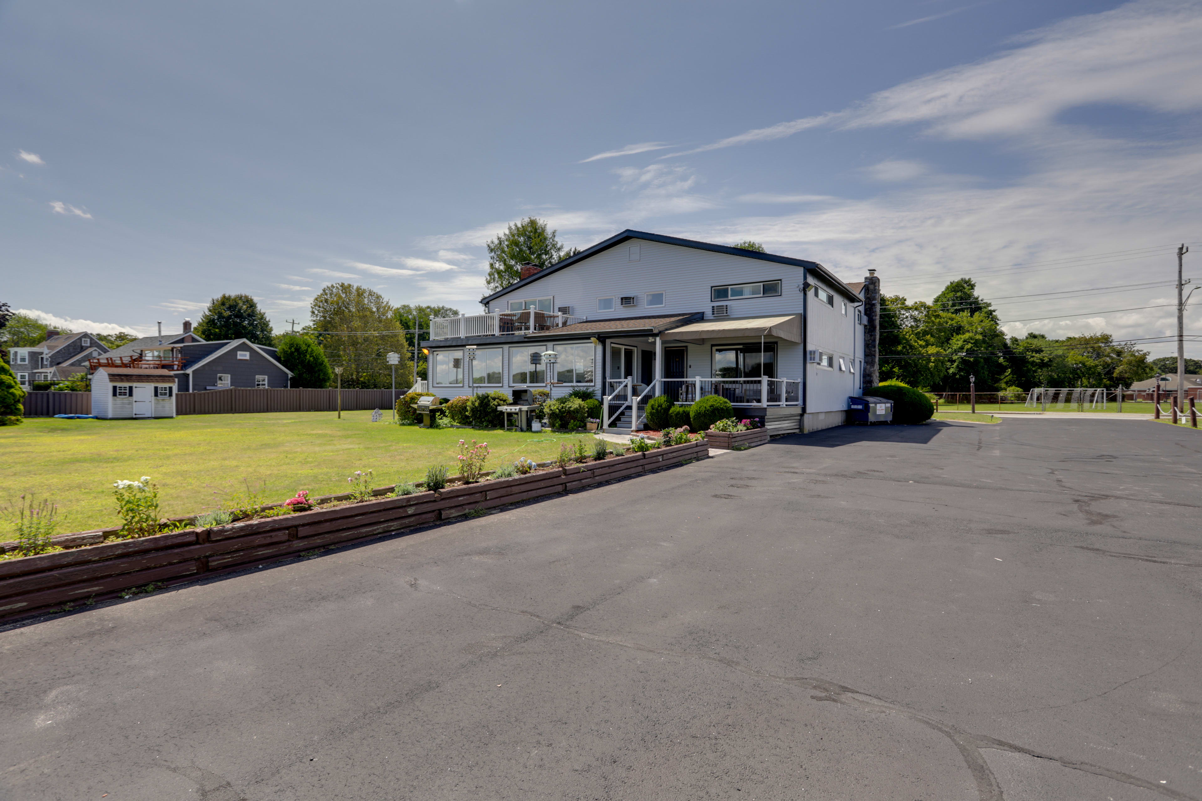 House Exterior | Driveway Parking (10 Vehicles)