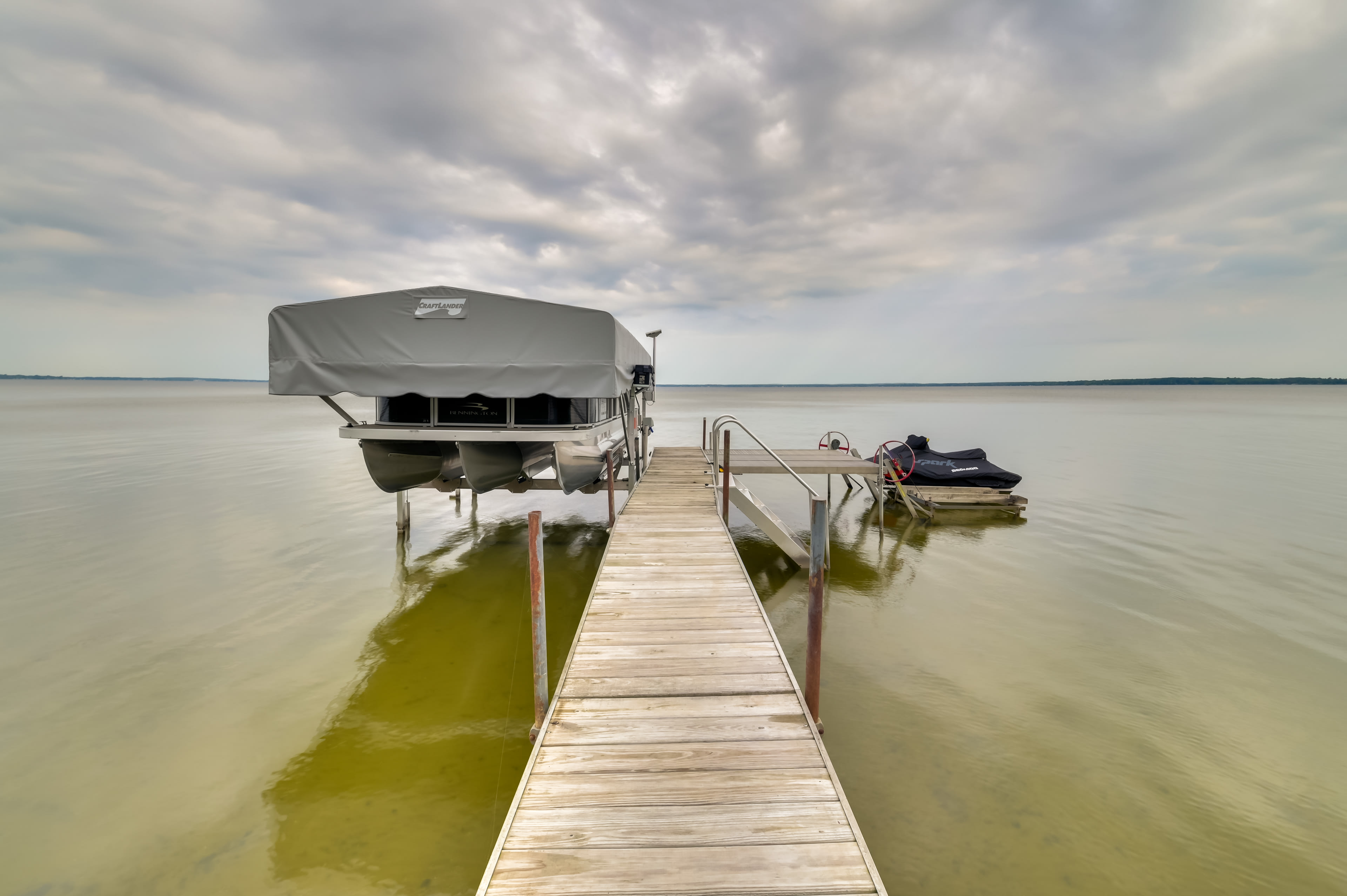 Private Boat Dock w/ Permanent Moor | Toy Trailer Parking Allowed On-Site