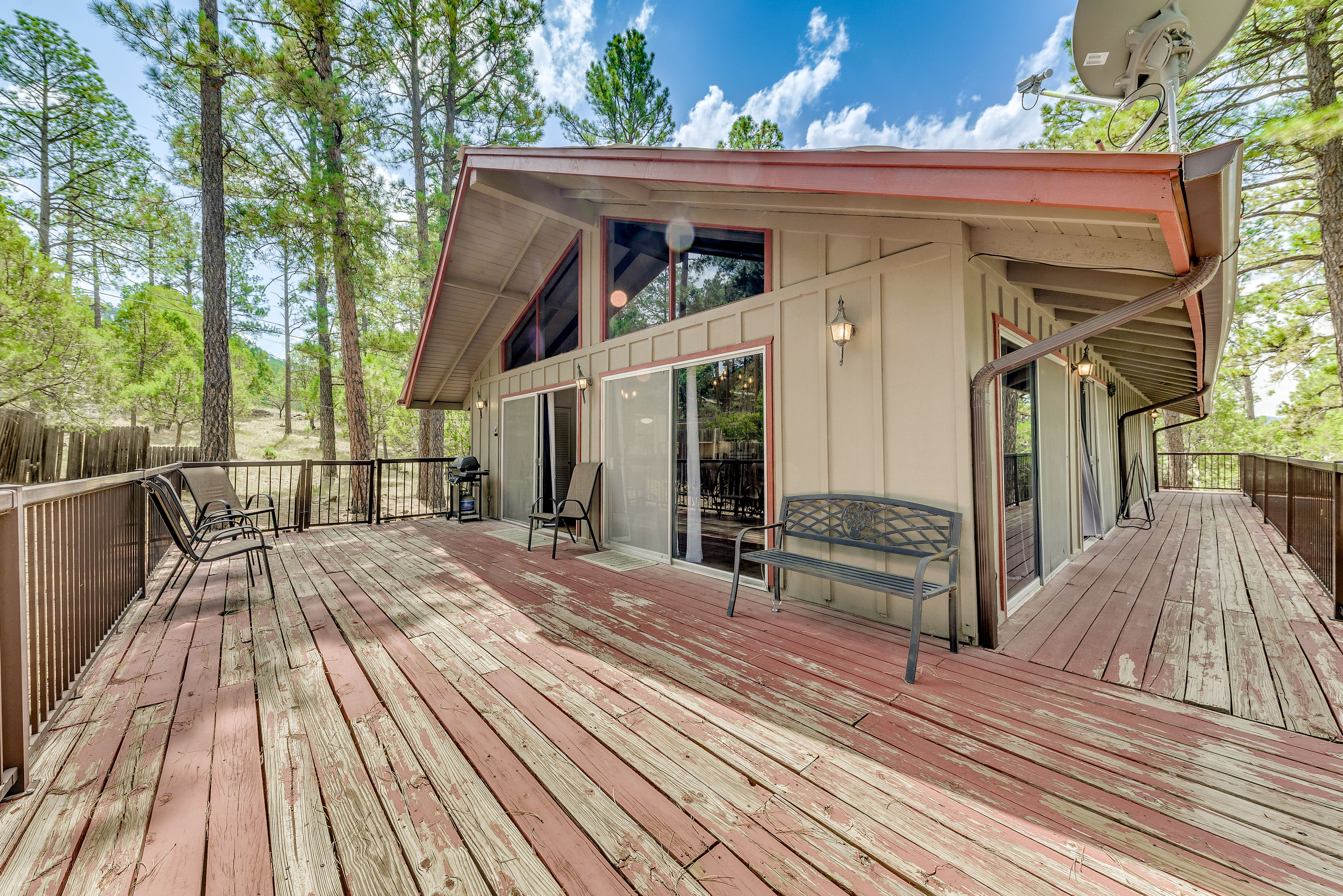 Ruidoso Vacation Rental | 4BR | 2BA | 2,700 Sq Ft | 1 Step to Enter