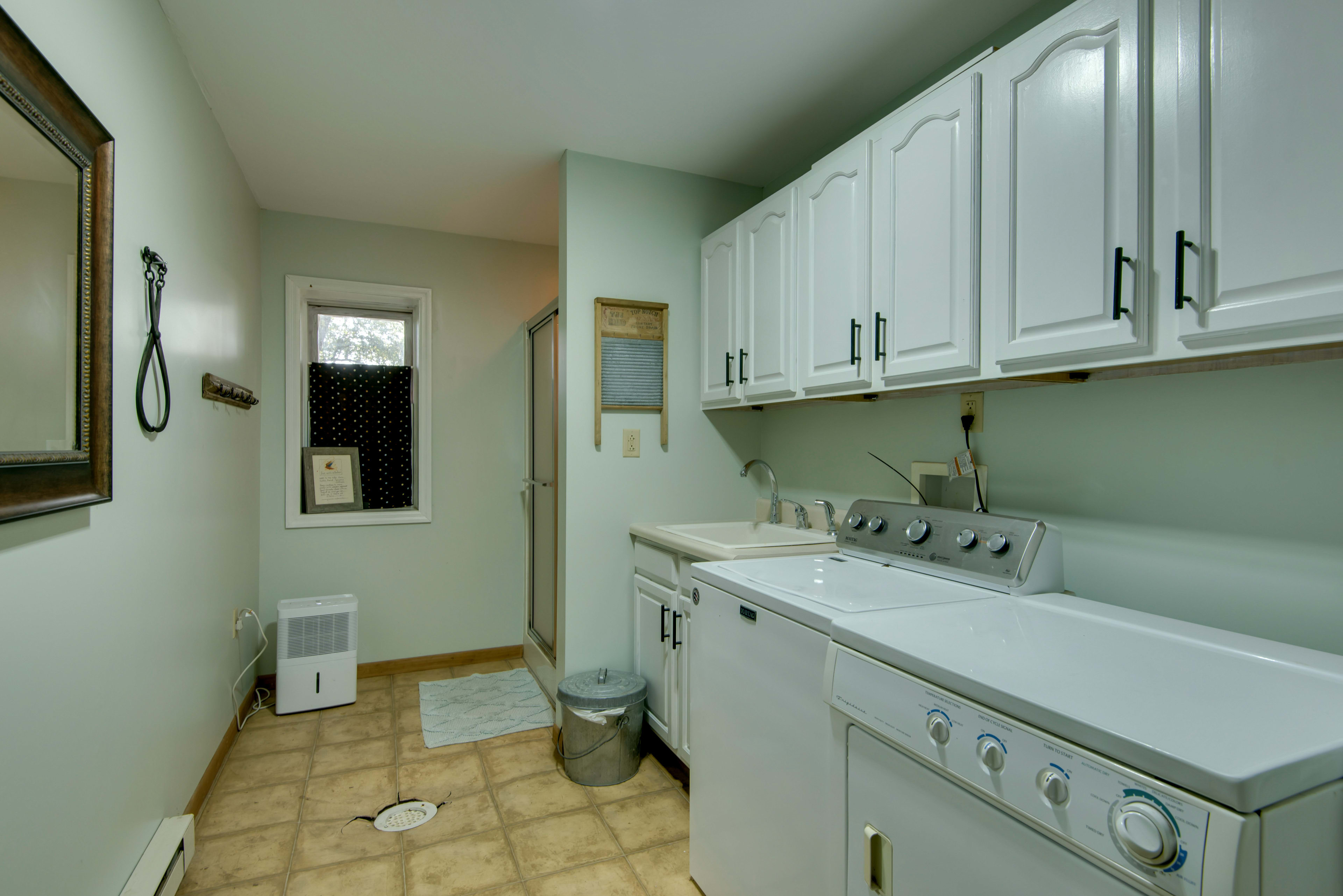 Laundry Room | Shower