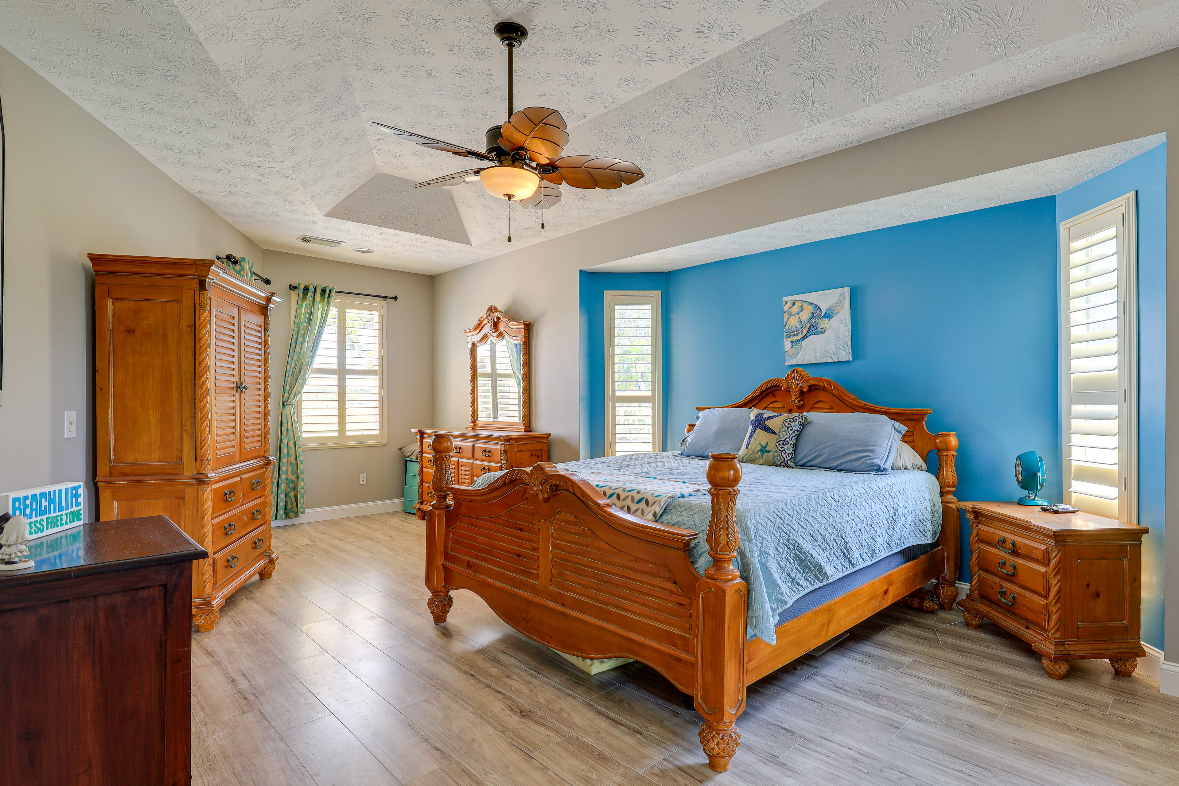 Bedroom Suite | King Bed | Flat-Screen TV