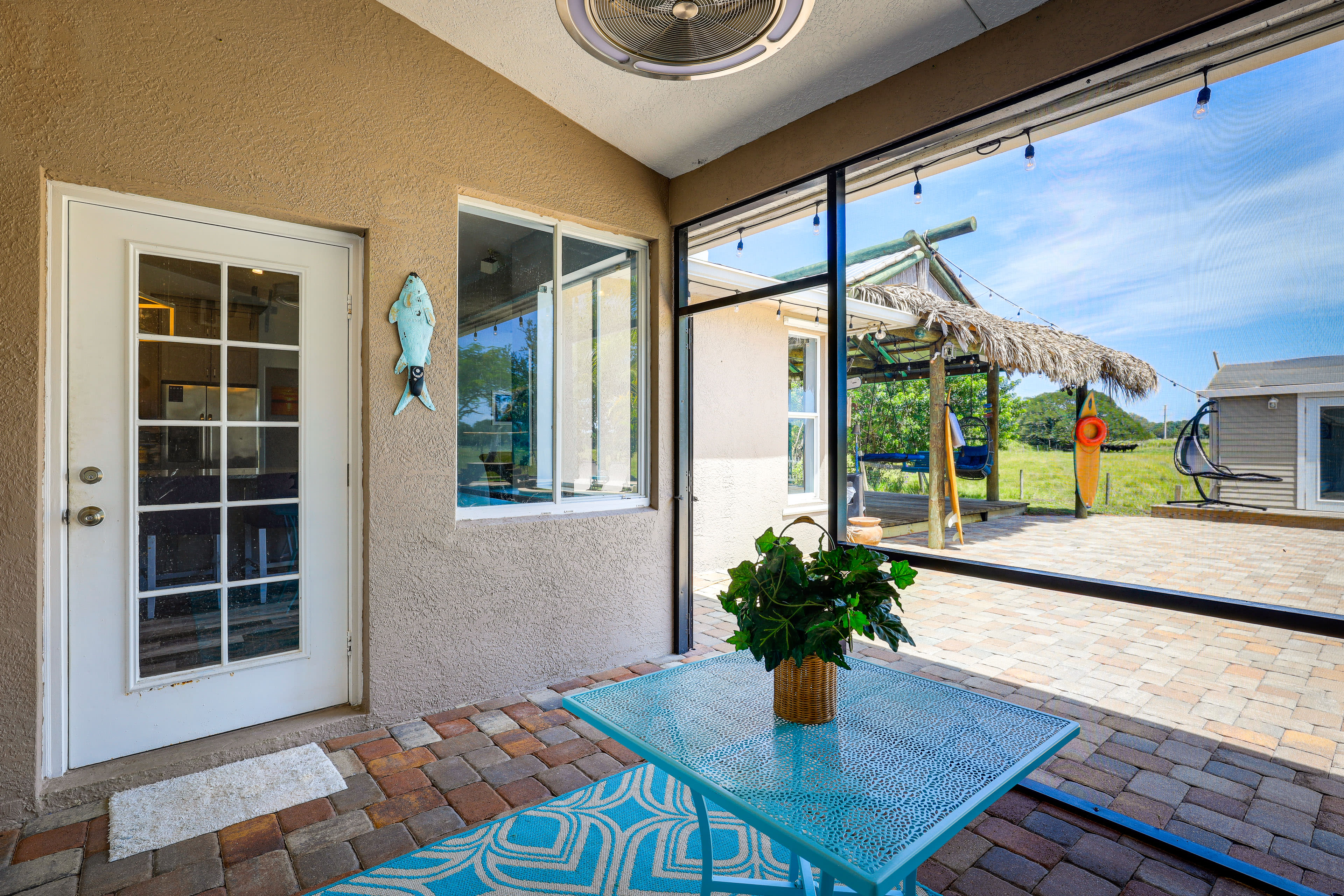 Screened-In Patio