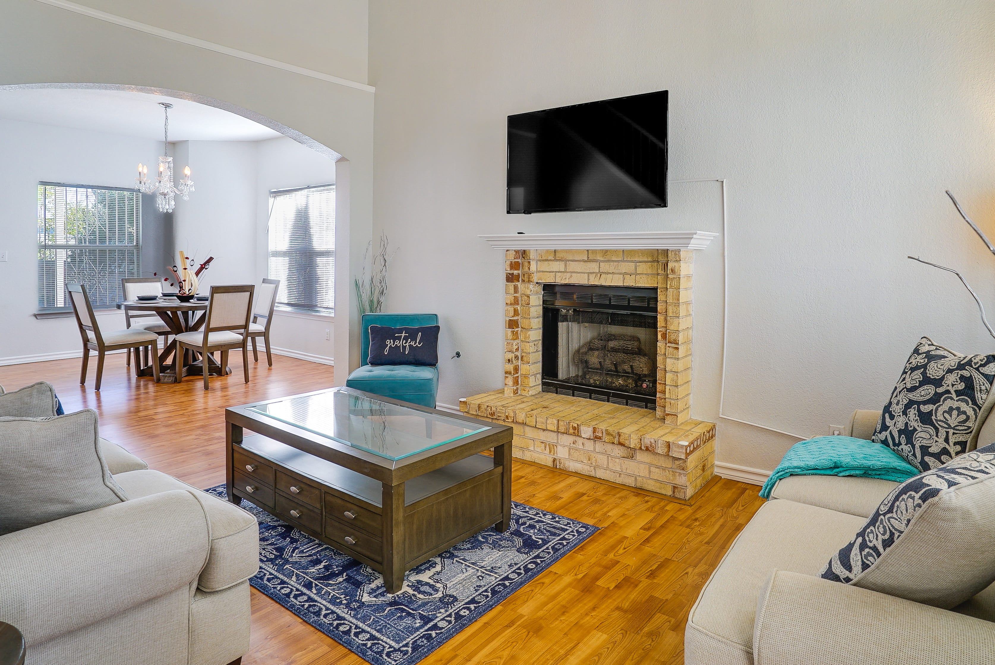 Living Room | Central A/C | Fireplace | Smart TV