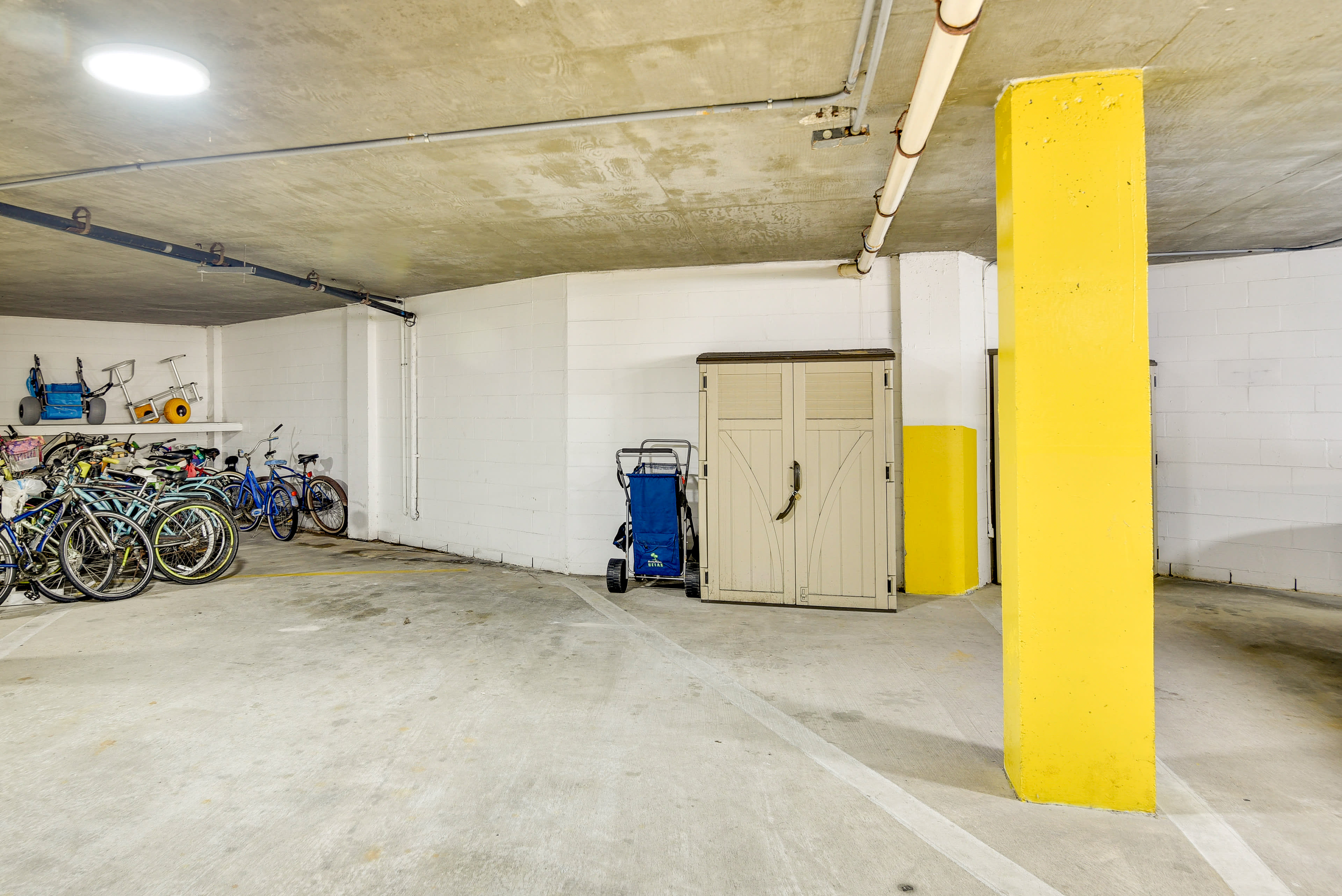 Parking | Garage (1 Vehicle) | Guest Parking (1 Vehicle)