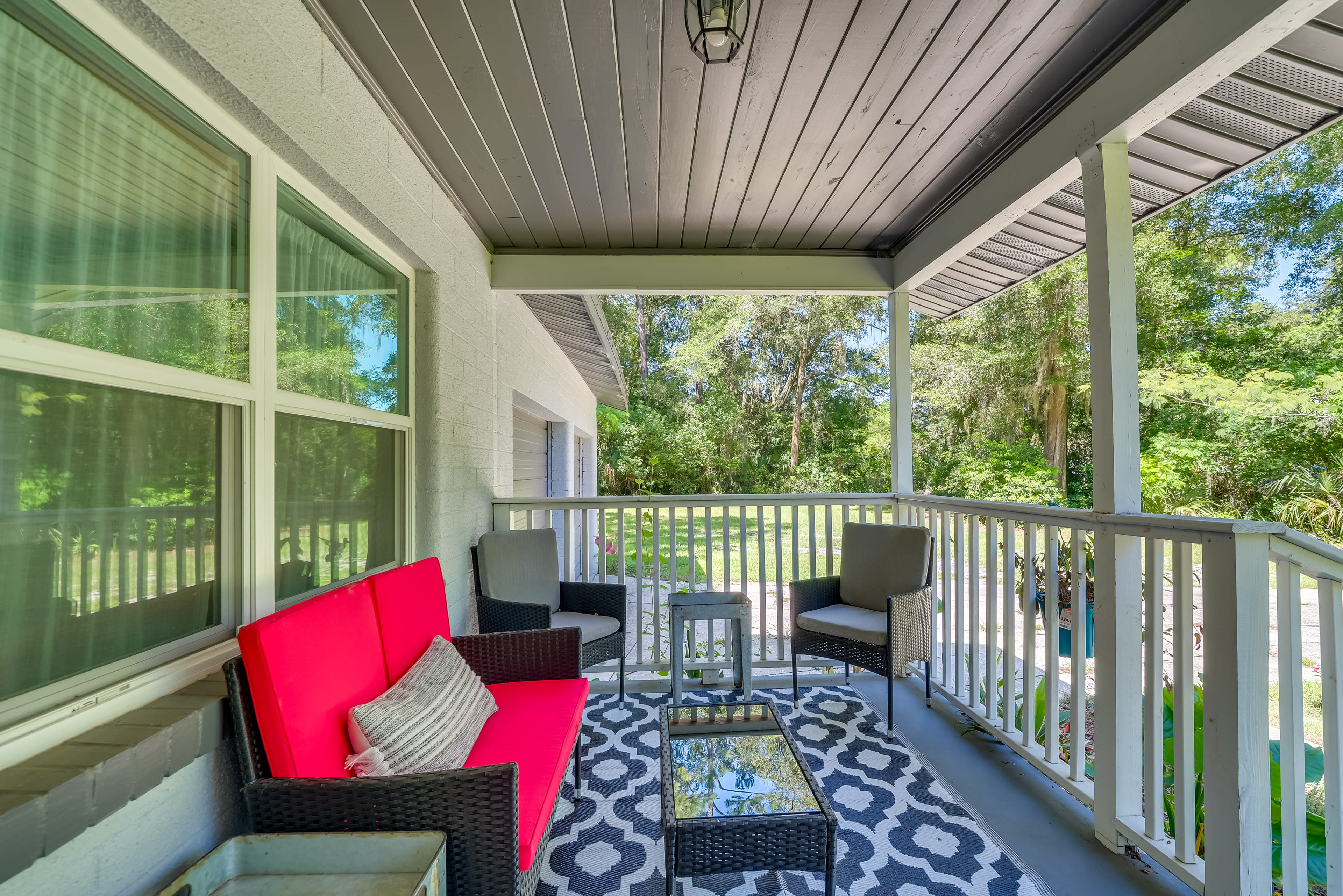 Covered Front Porch | Furnished