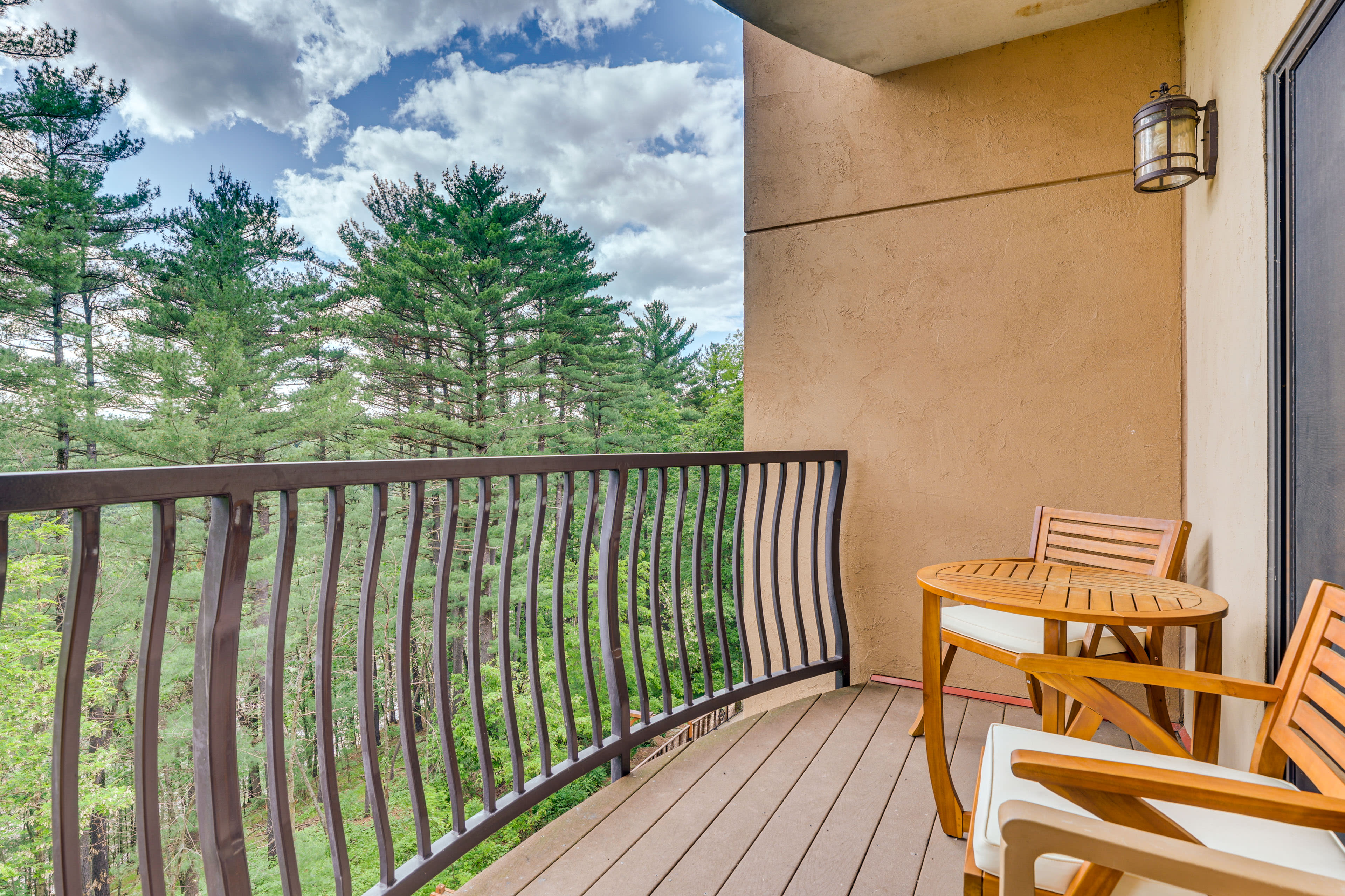 Private Balcony | Forest Views