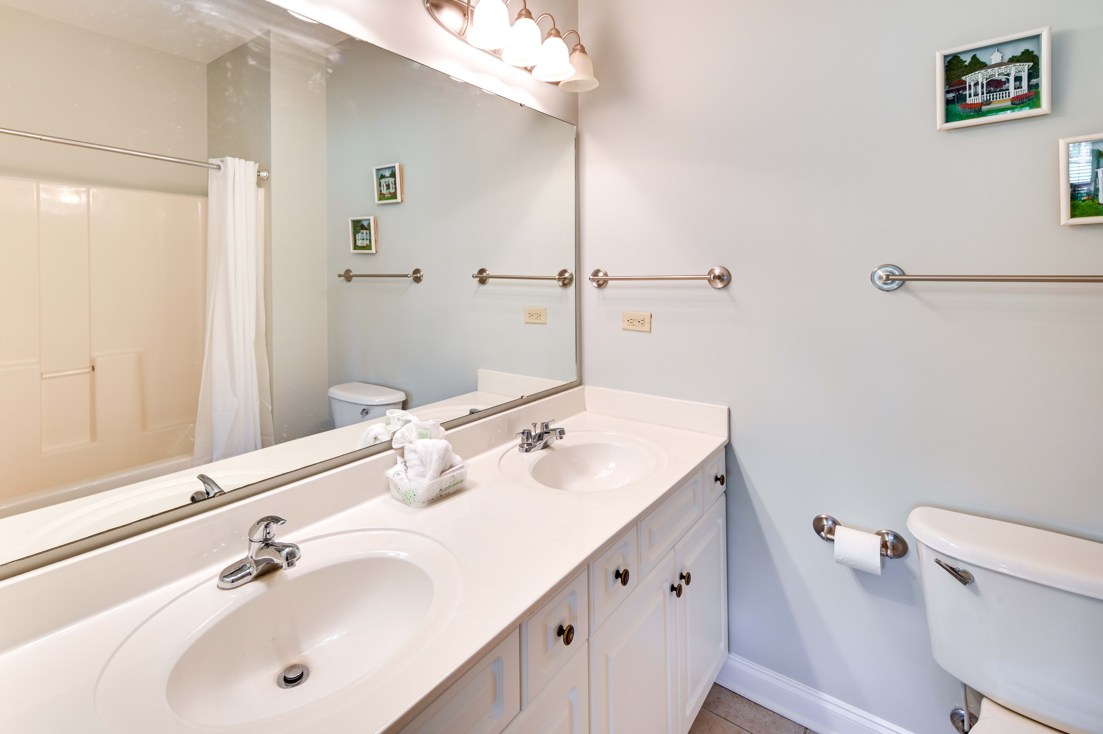 Bathroom | Towels Provided | Complimentary Toiletries