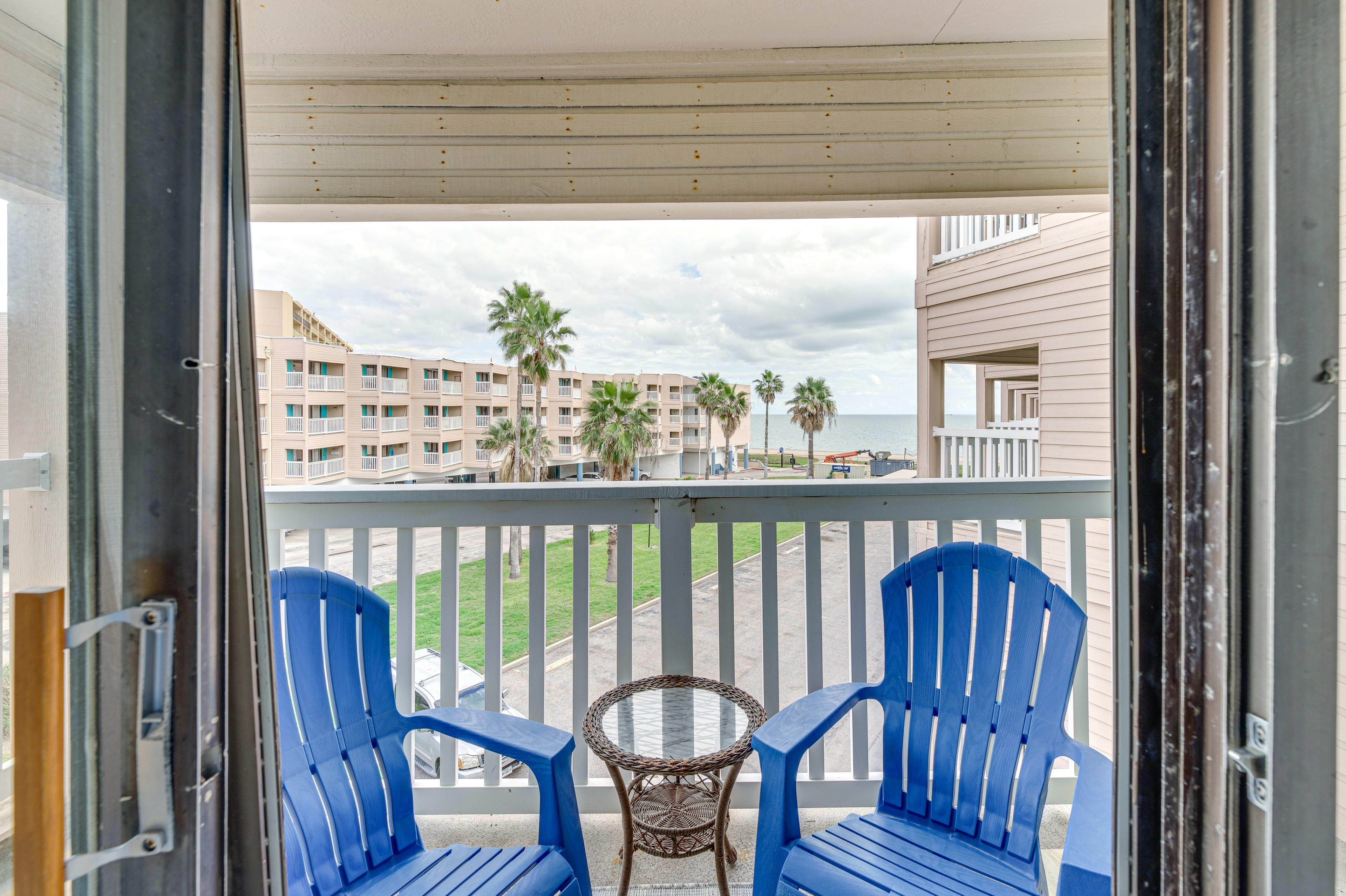 Private Balcony | Ocean View