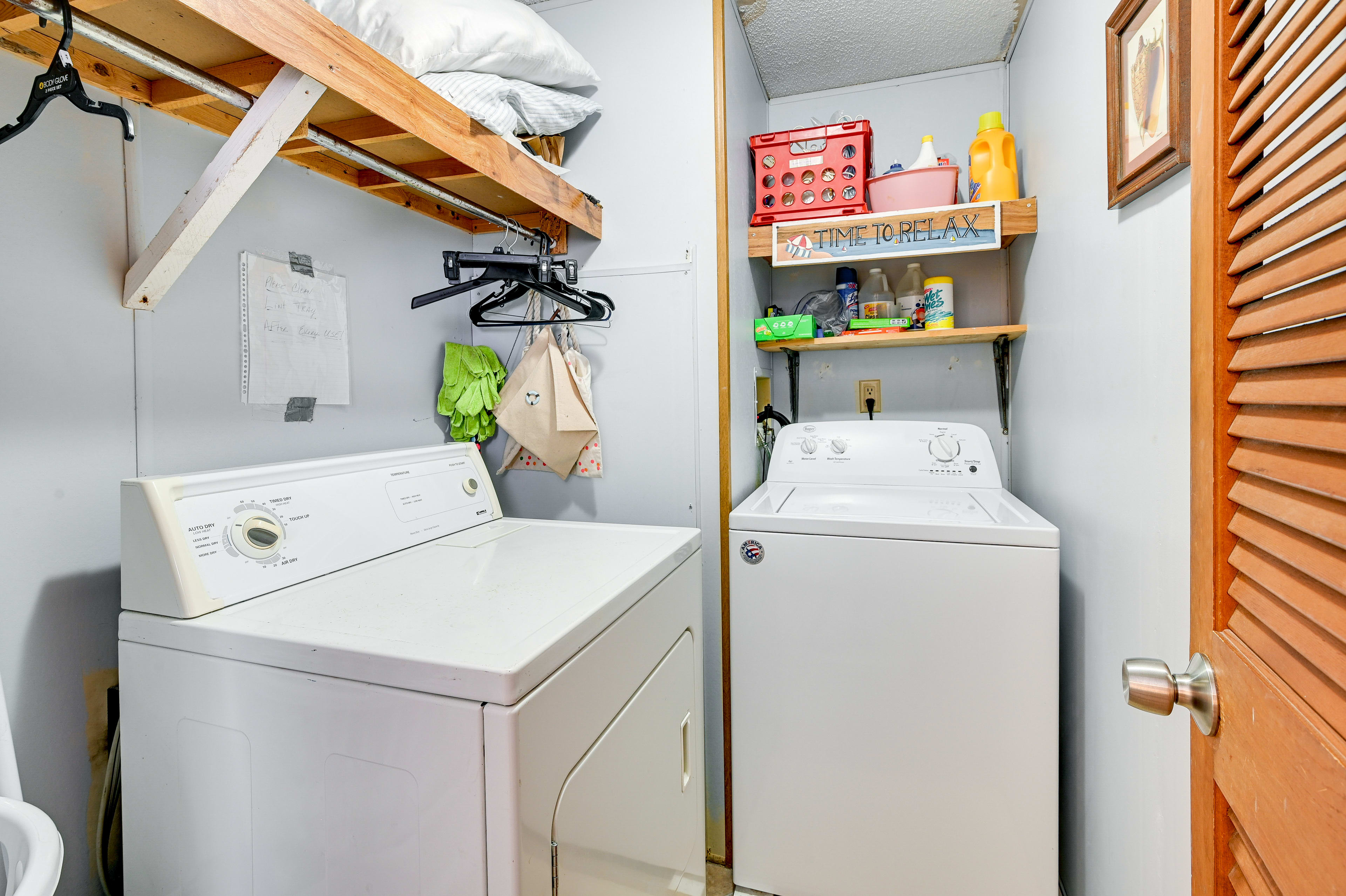 Washer & Dryer | Detergent | Linens Provided