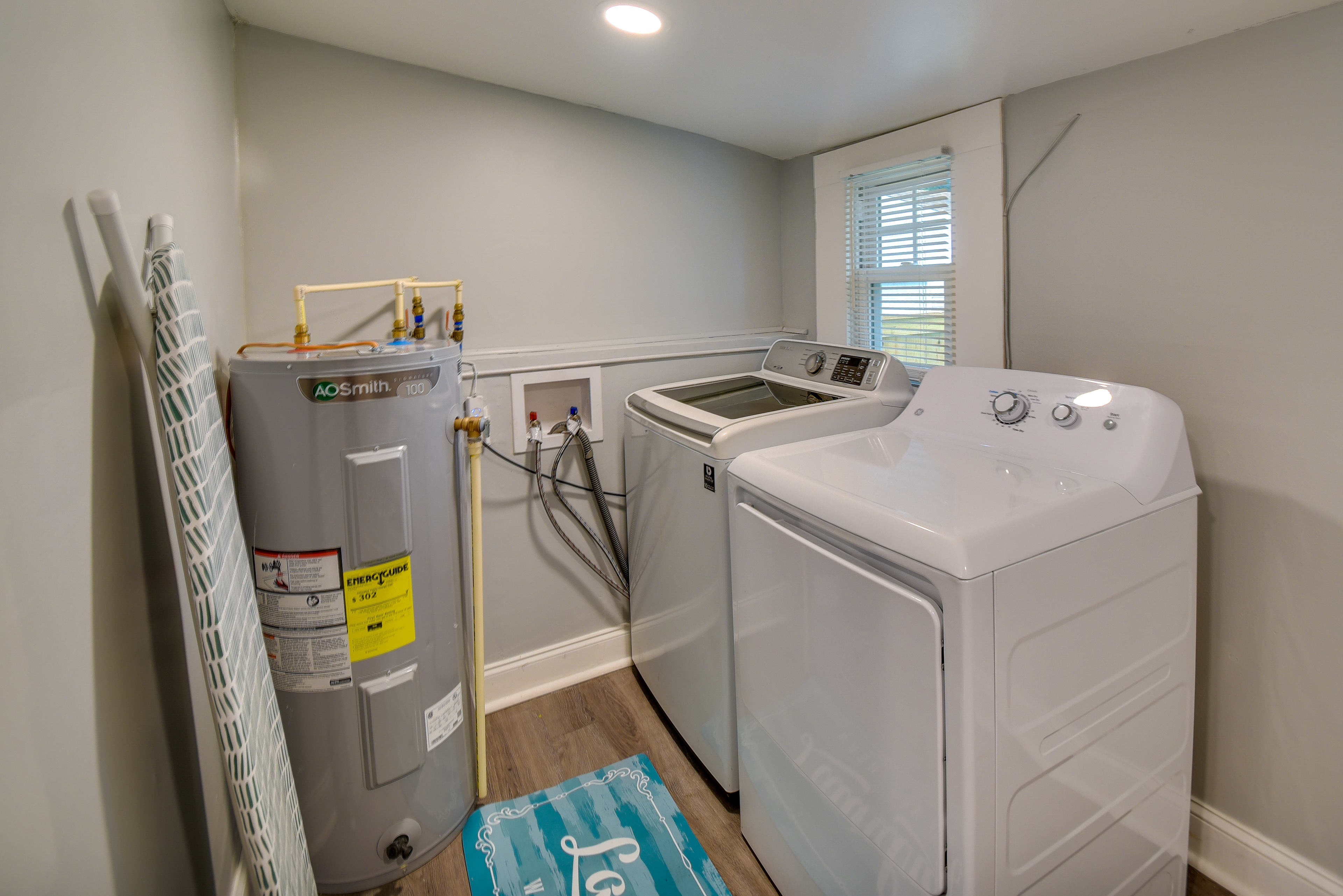 Laundry Room | Detergent Provided