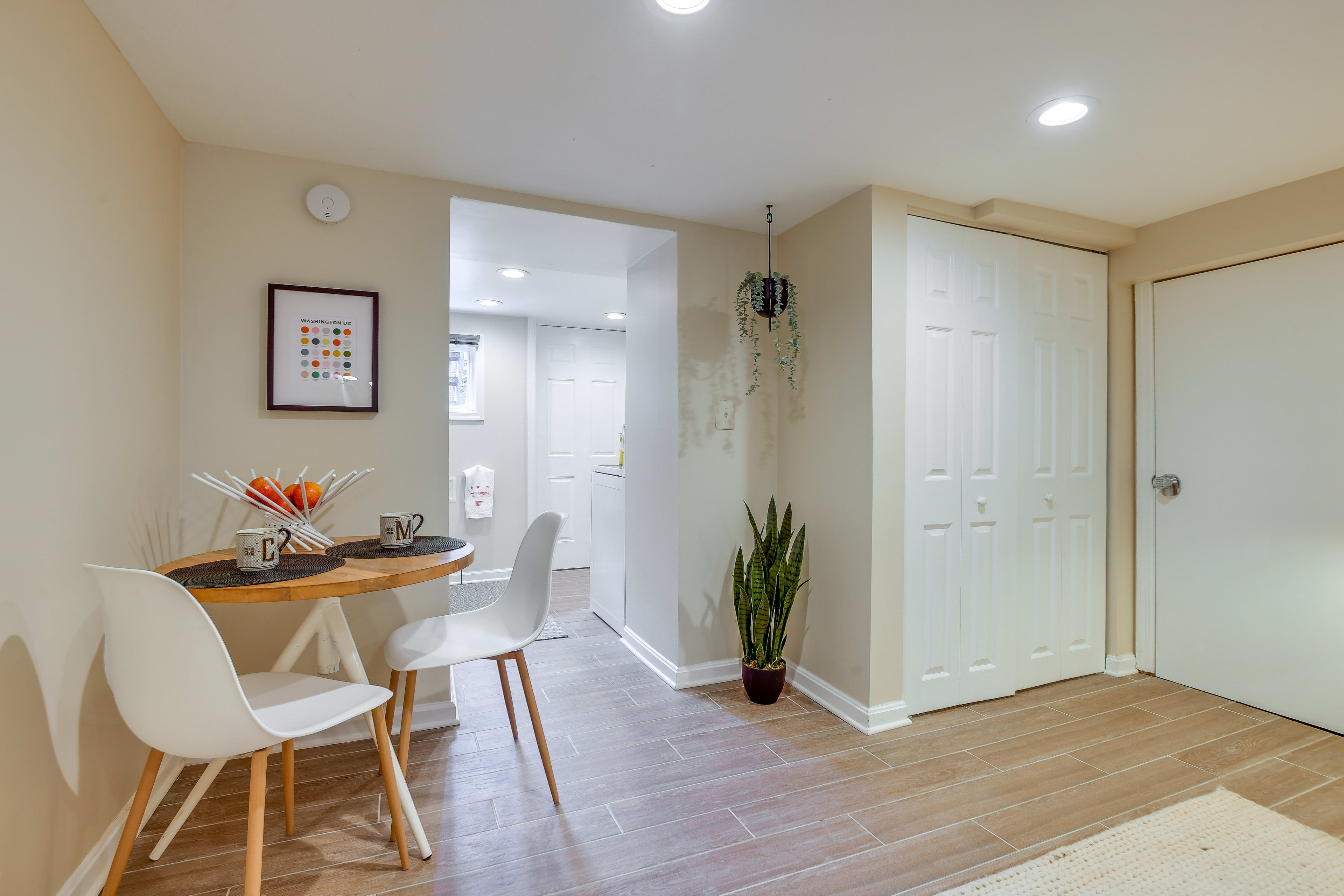 Dining Area | Dishware & Flatware