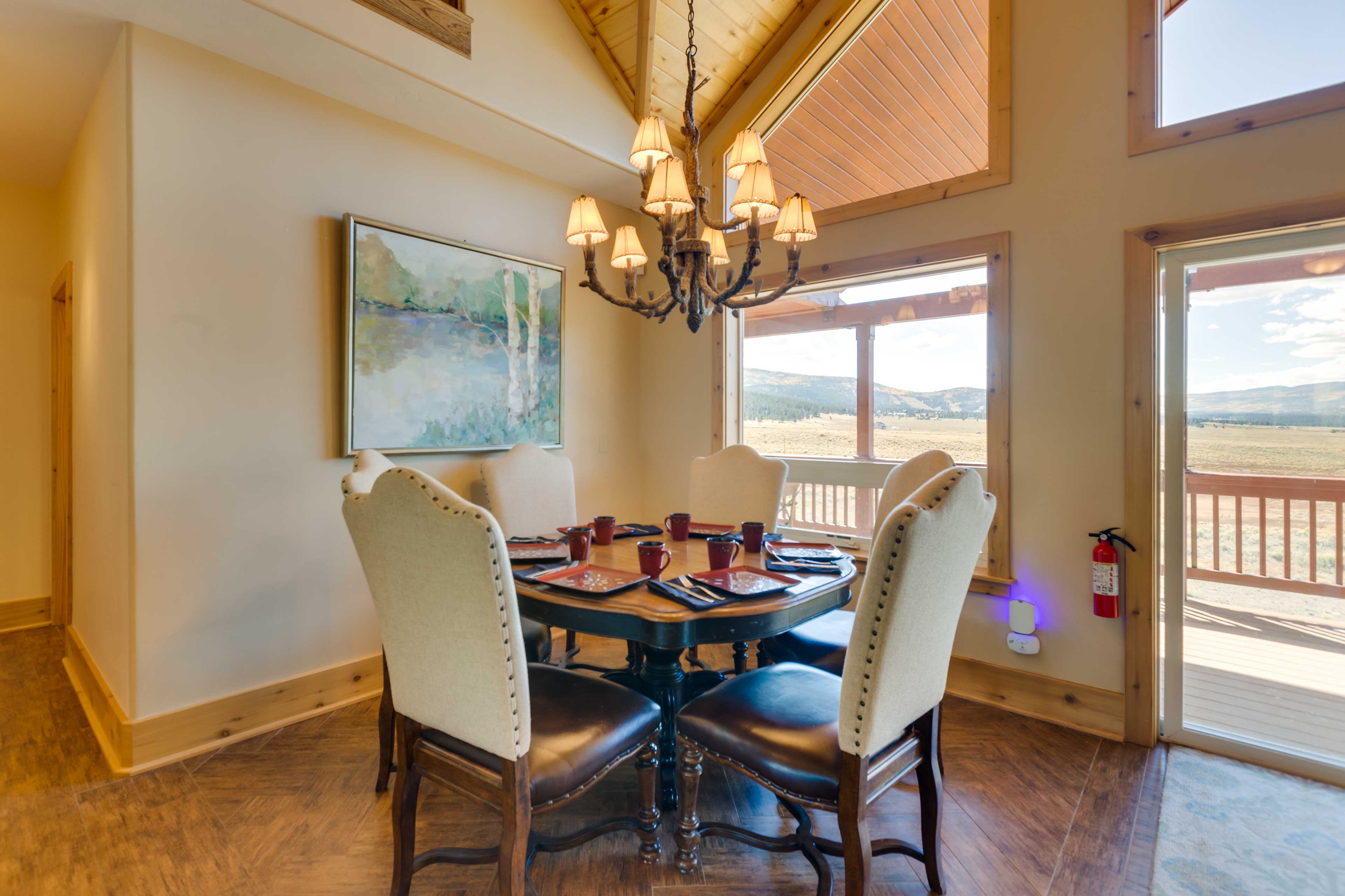 Dining Area | 1st Floor | Mountain View