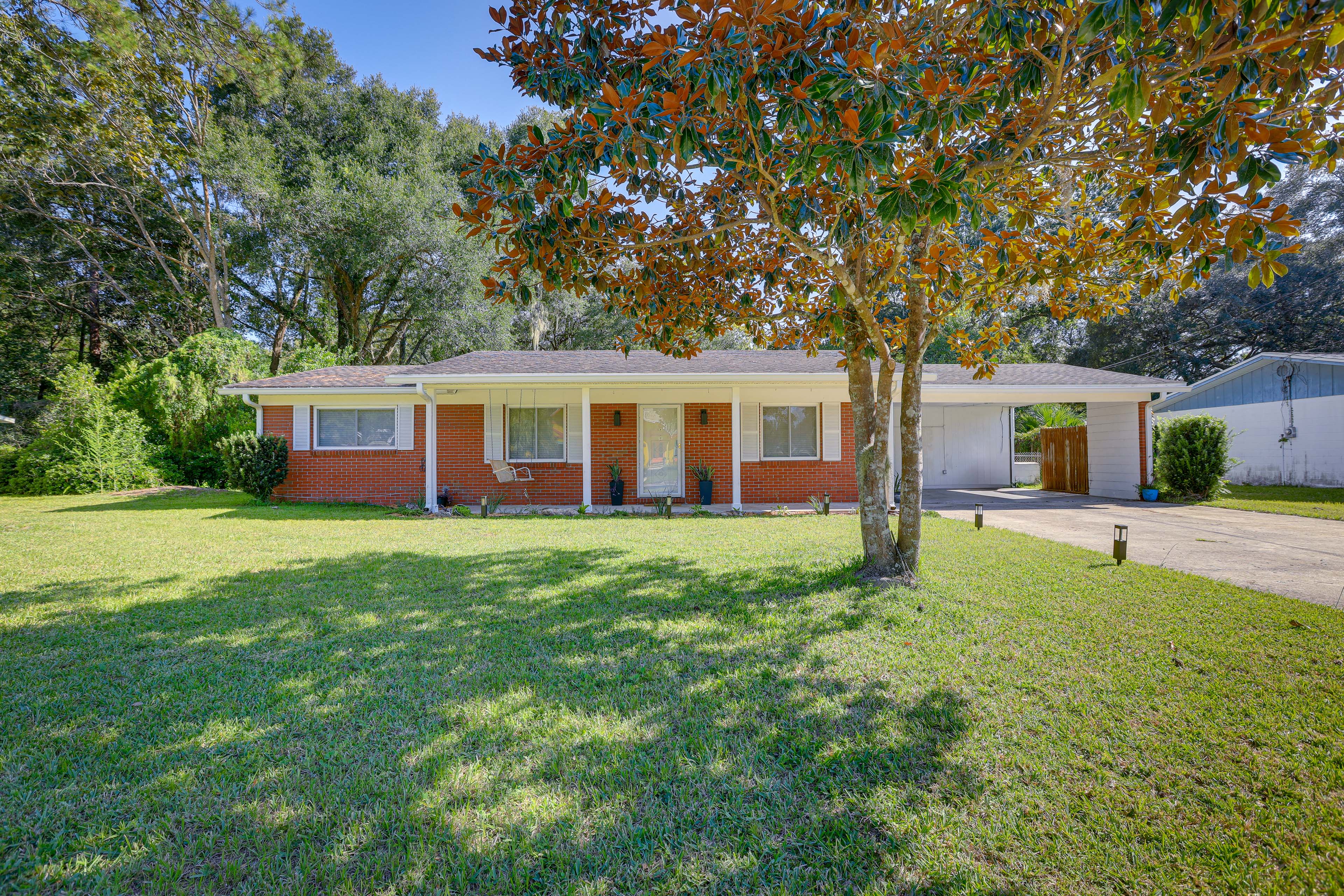 House Exterior | Keyless Entry