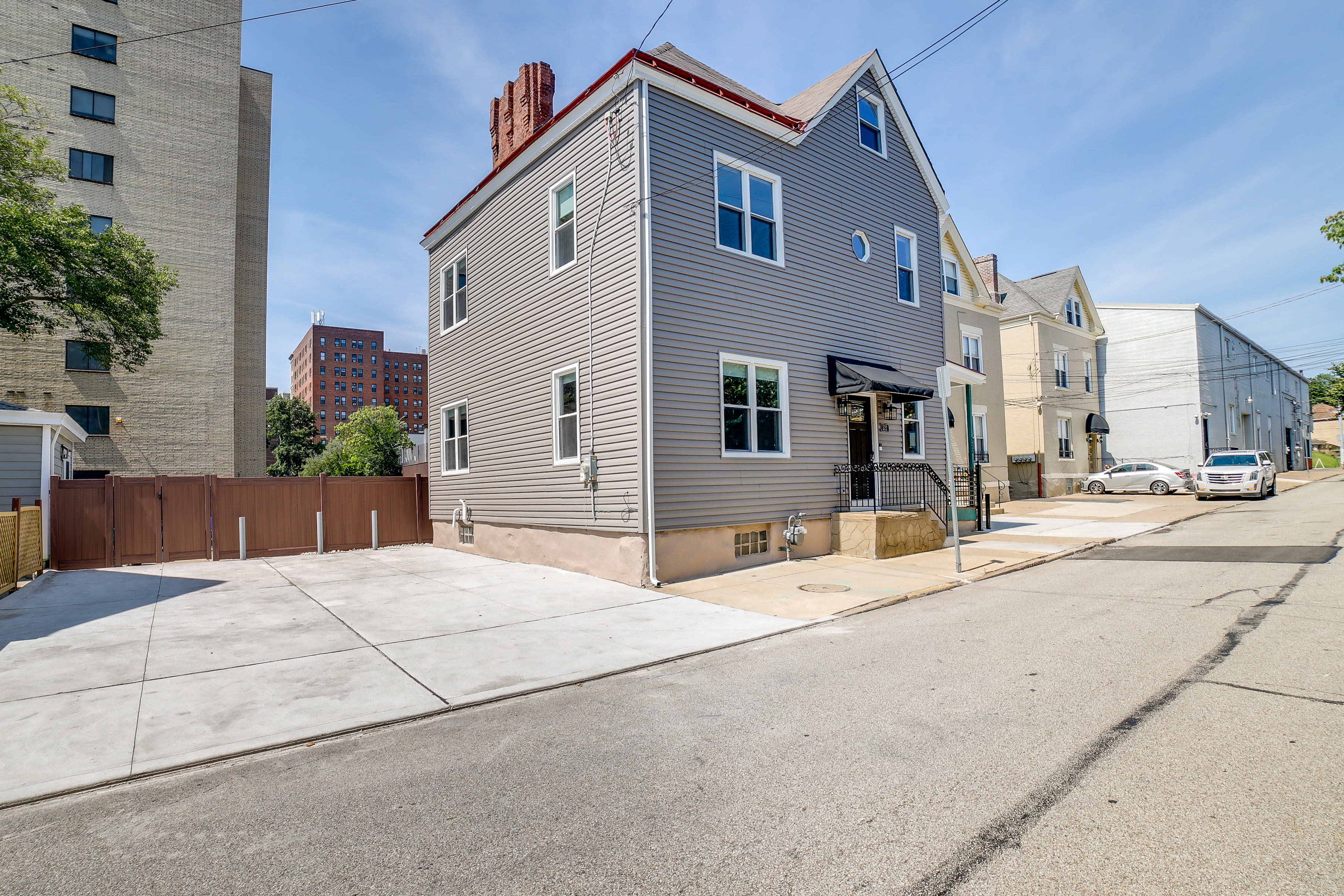 Parking | Driveway (2 Vehicles) | Street Parking (2 Vehicles) | EV Charger