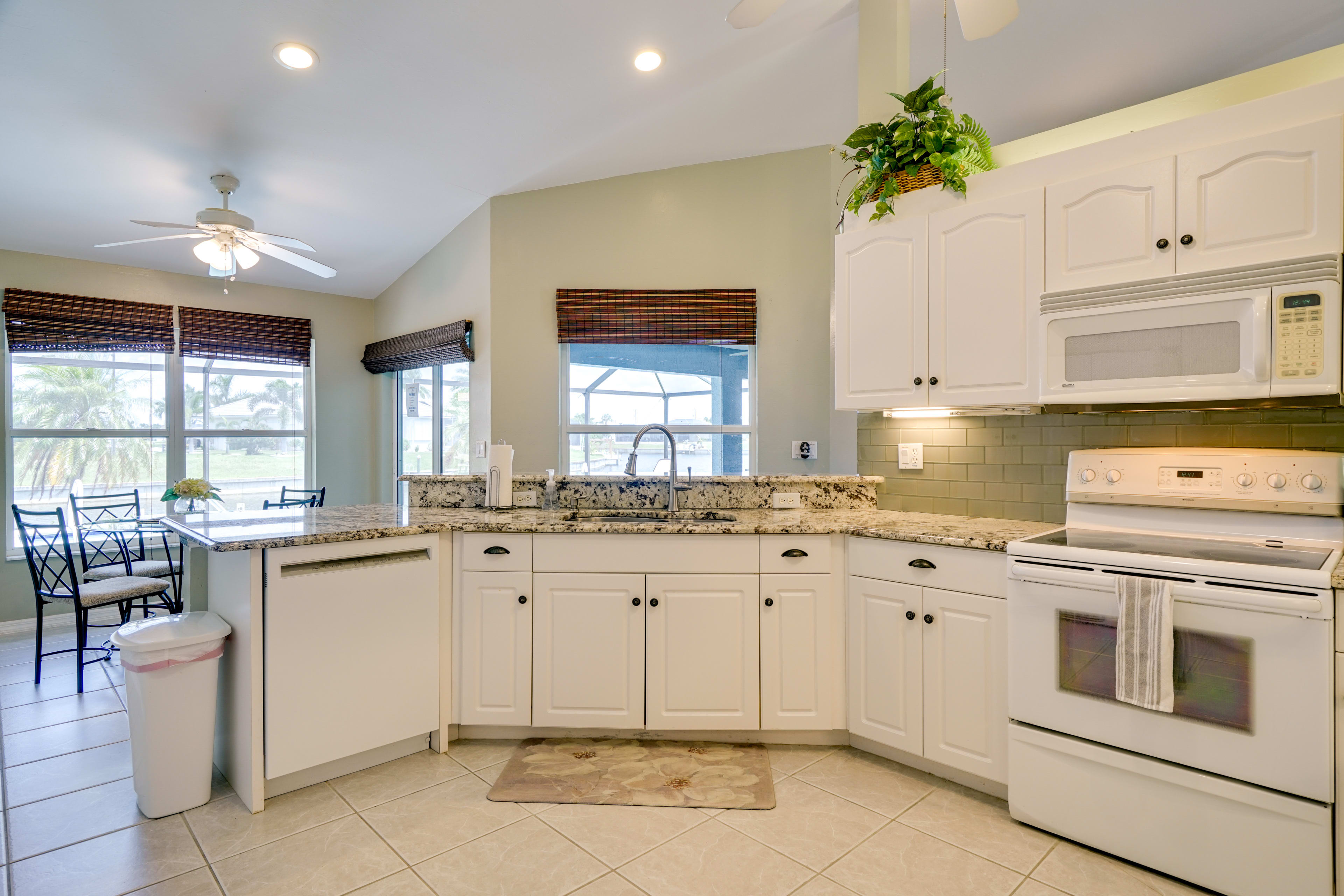 Kitchen | Coffee Maker | Crockpot