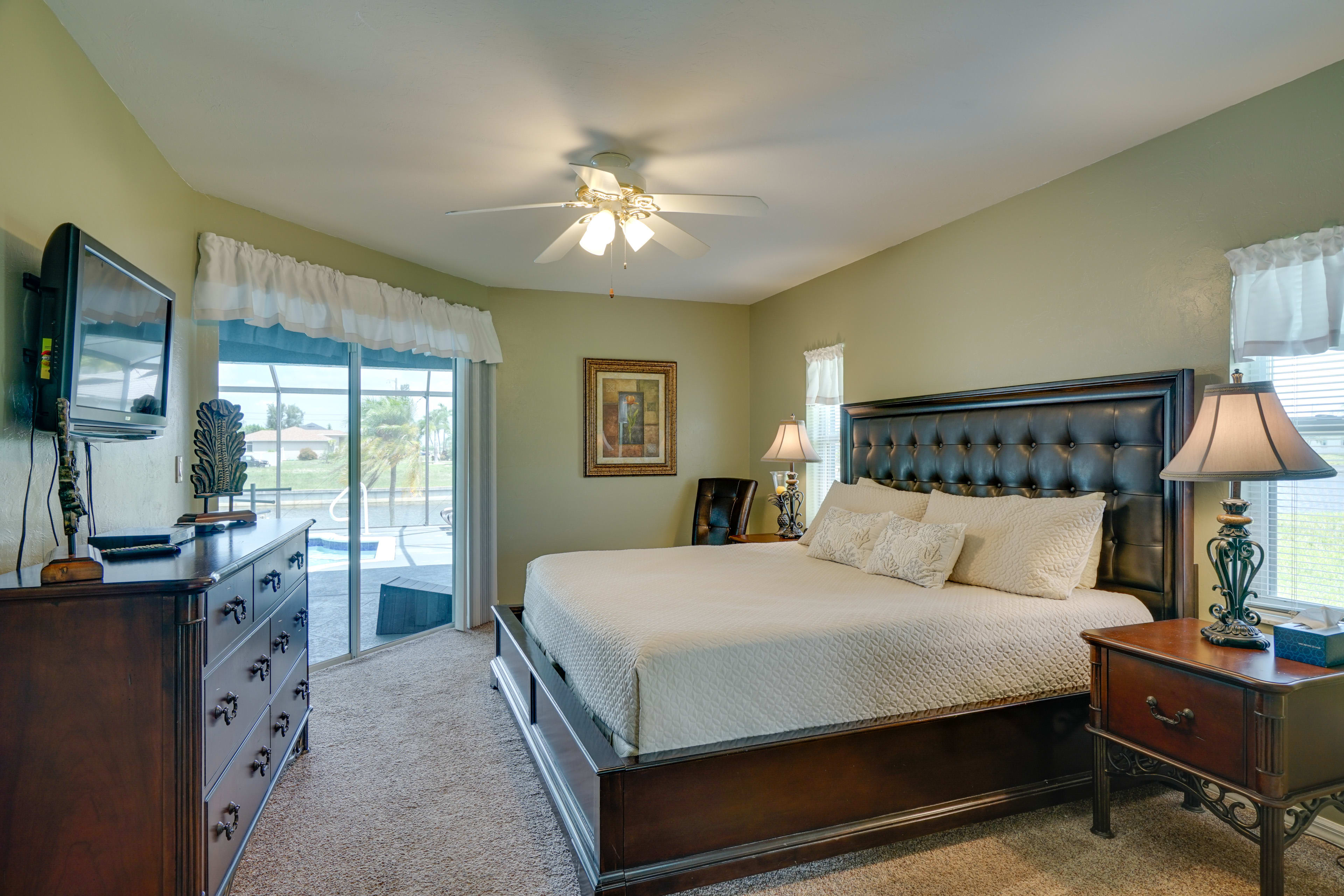 Bedroom 1 | King Bed | Linens Provided | Smart TV | Lanai Access