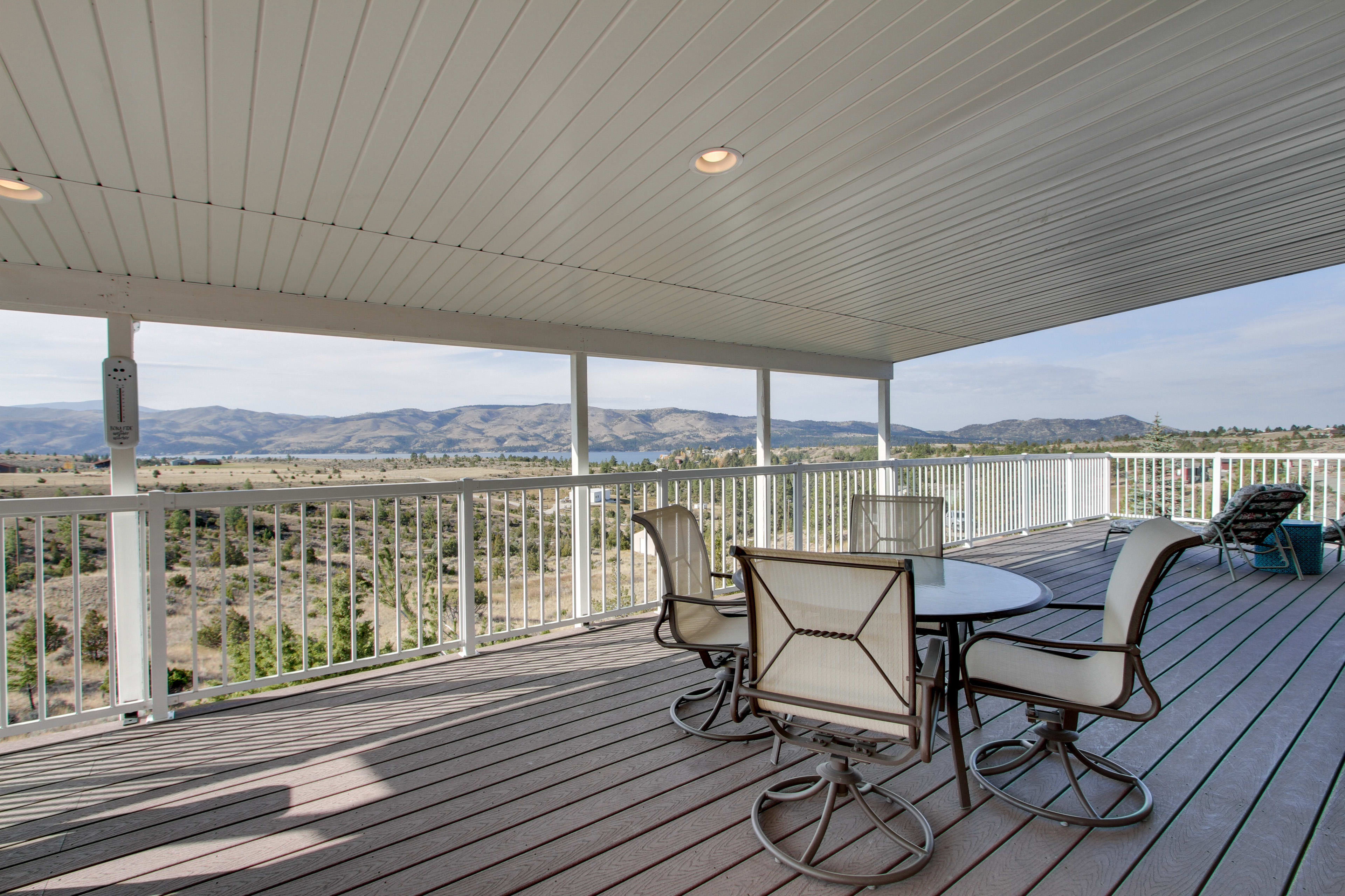 Covered Deck | Views