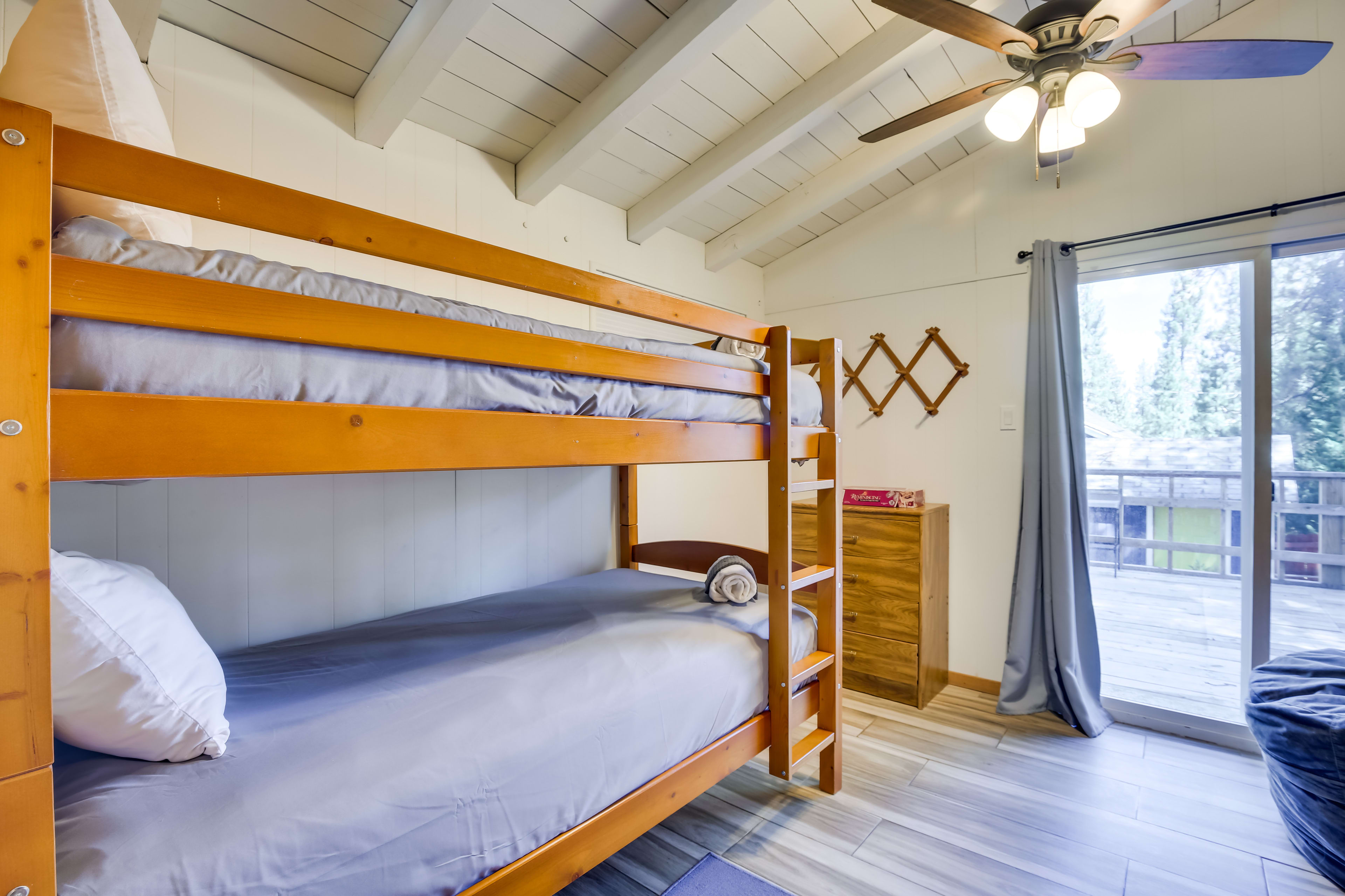 Bedroom 2 | Twin Bunk Bed