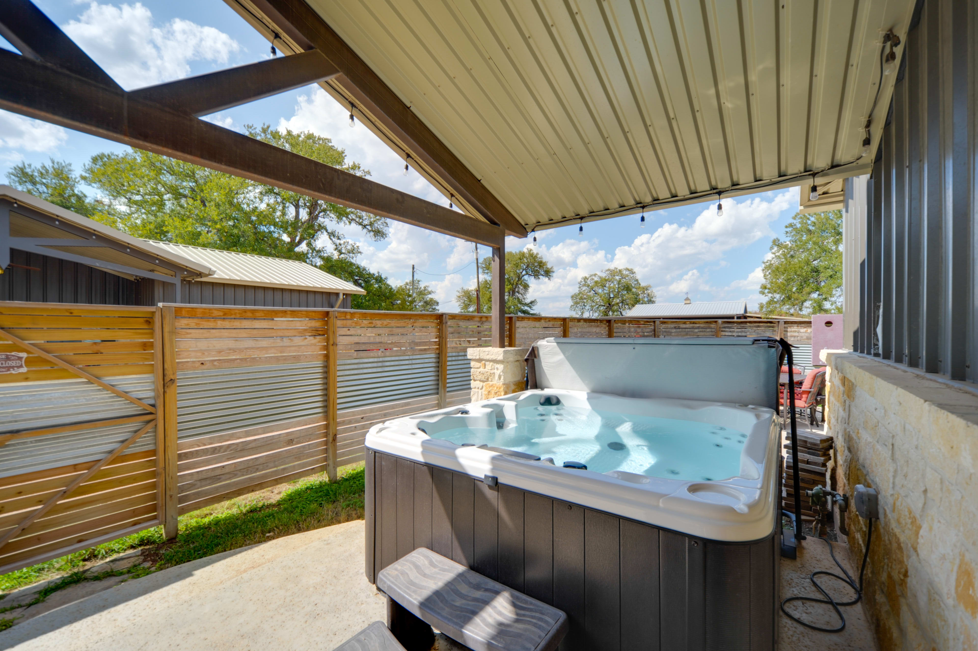 Guest House | Hot Tub Area