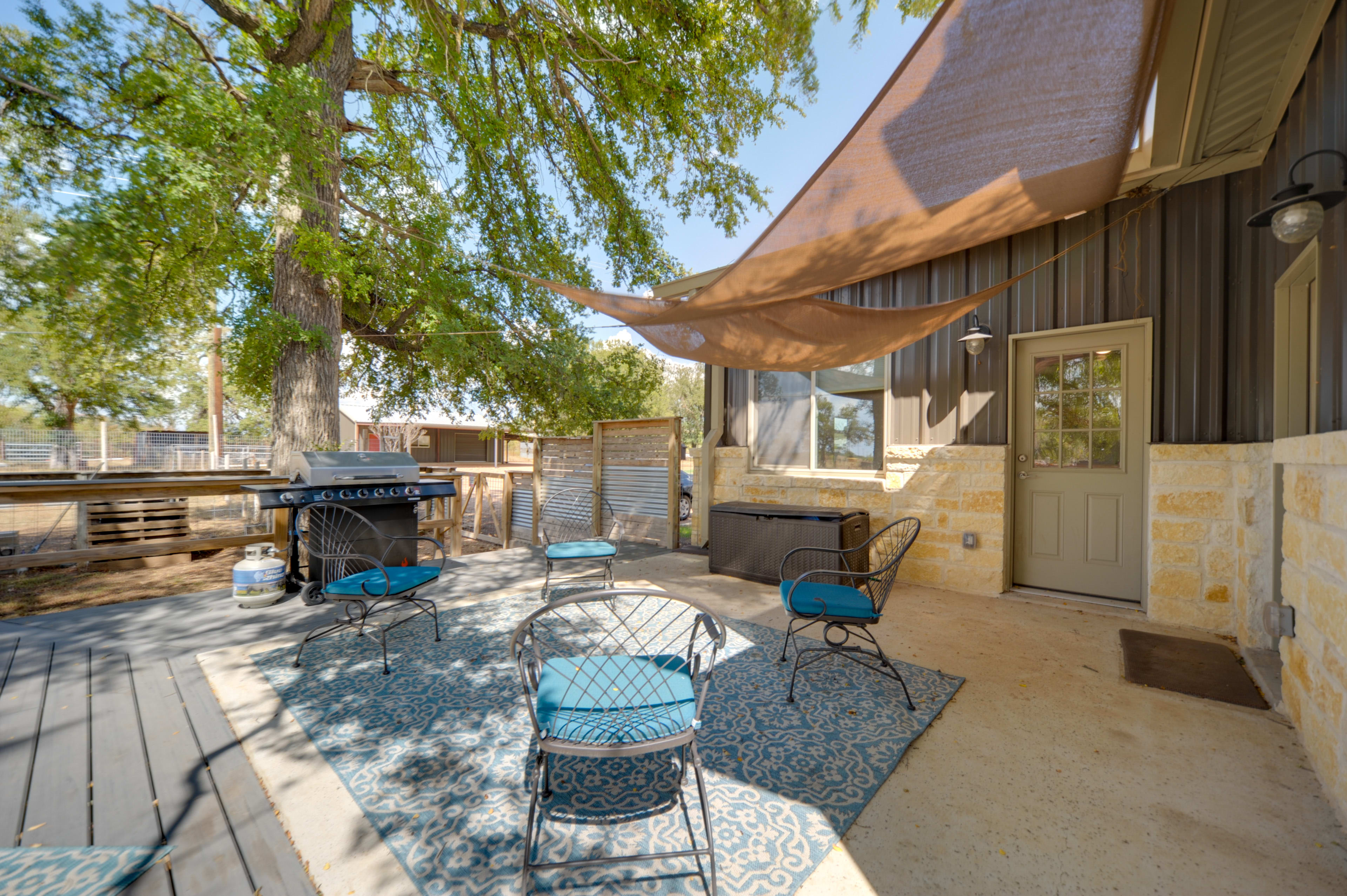 Main House | Deck | Gas Grill