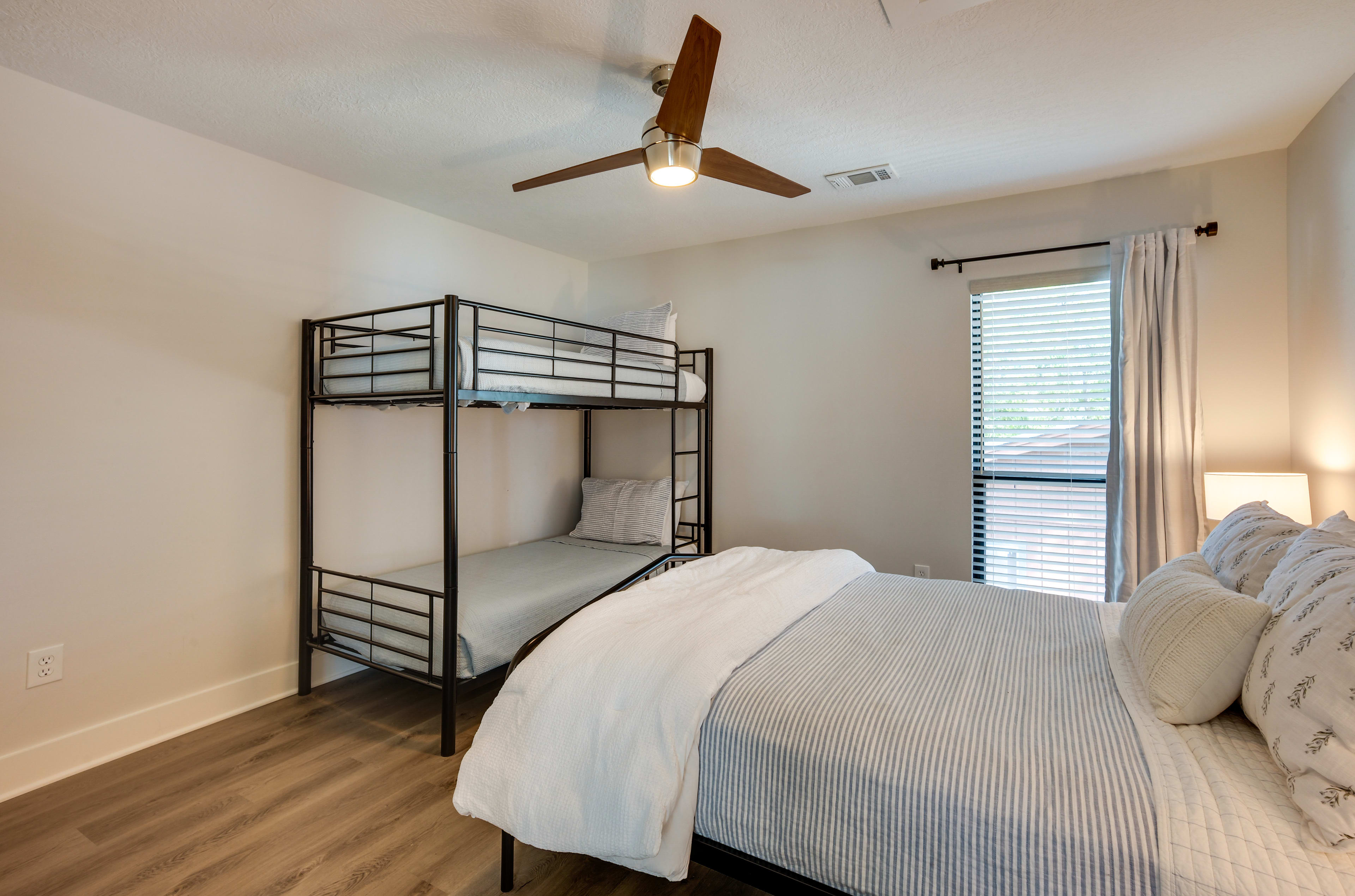 Bedroom 2 | Queen Bed | Twin Bunk Bed | 2nd Floor