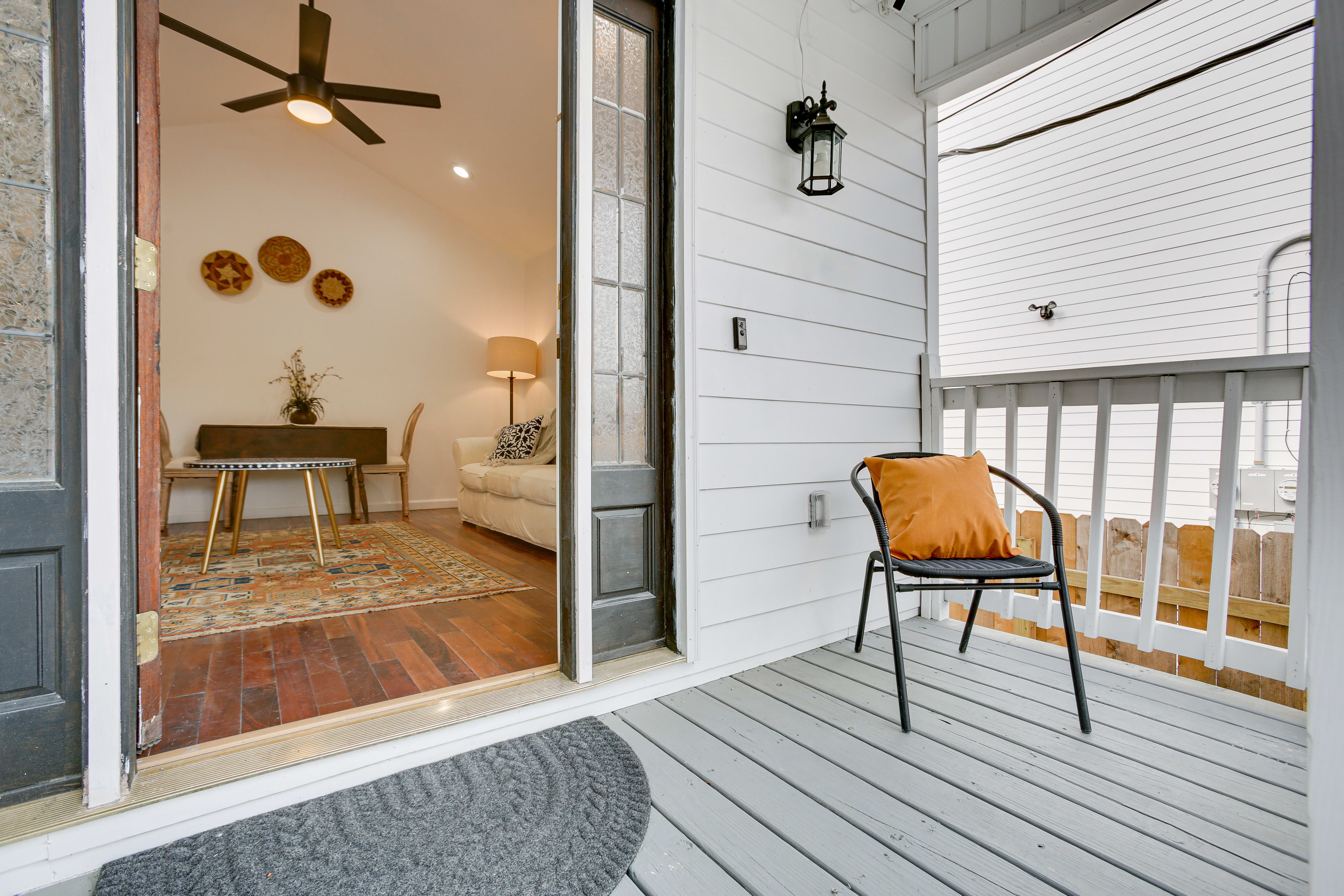 Covered Front Porch | Seating