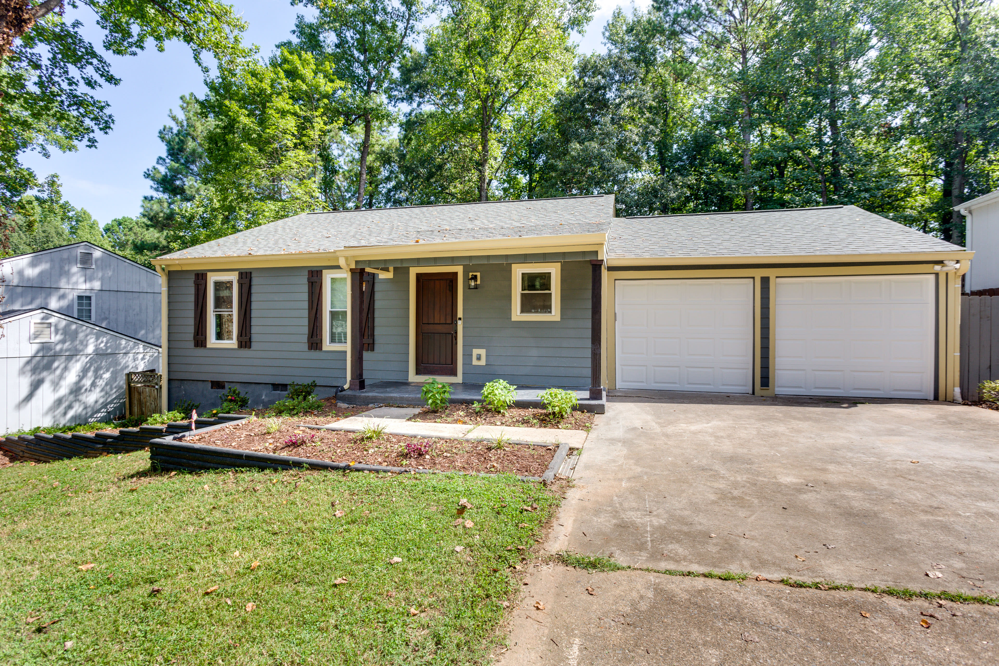 Alpharetta Vacation Rental | 3BR | 2BA | 1,200 Sq Ft | 2 Steps to Enter