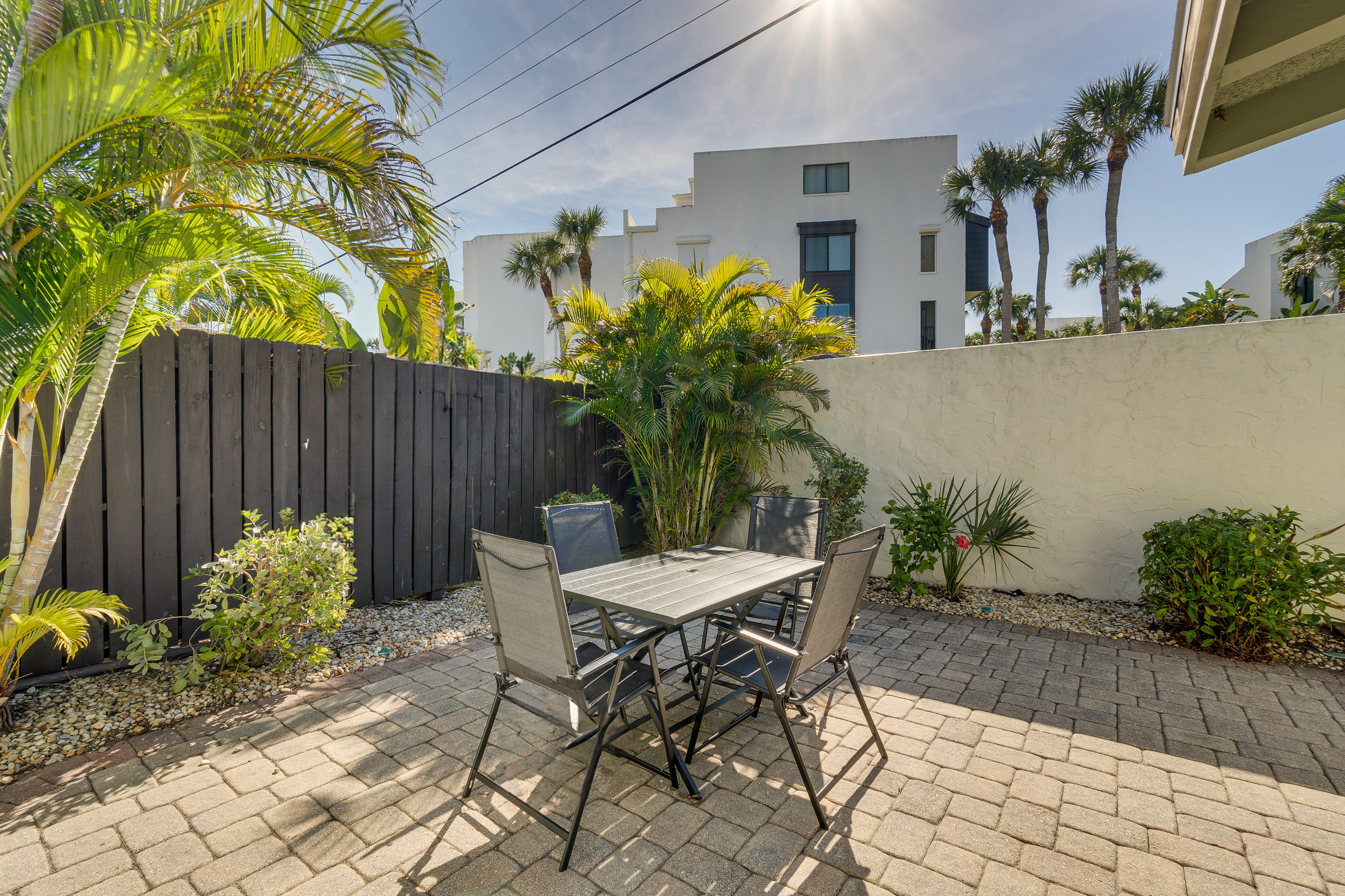 Private Patio | Outdoor Dining Set | Oceanfront Community