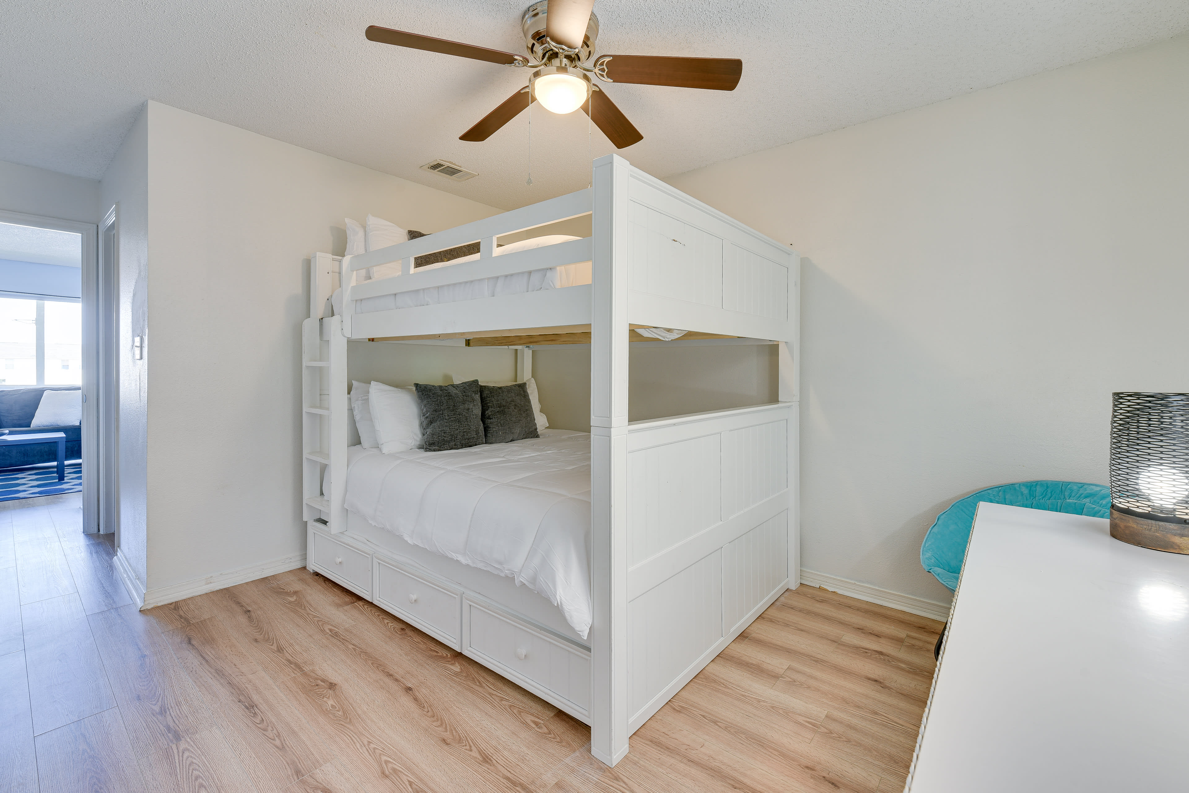 Bedroom 2 | Queen Bunk Bed w/ Twin Trundle