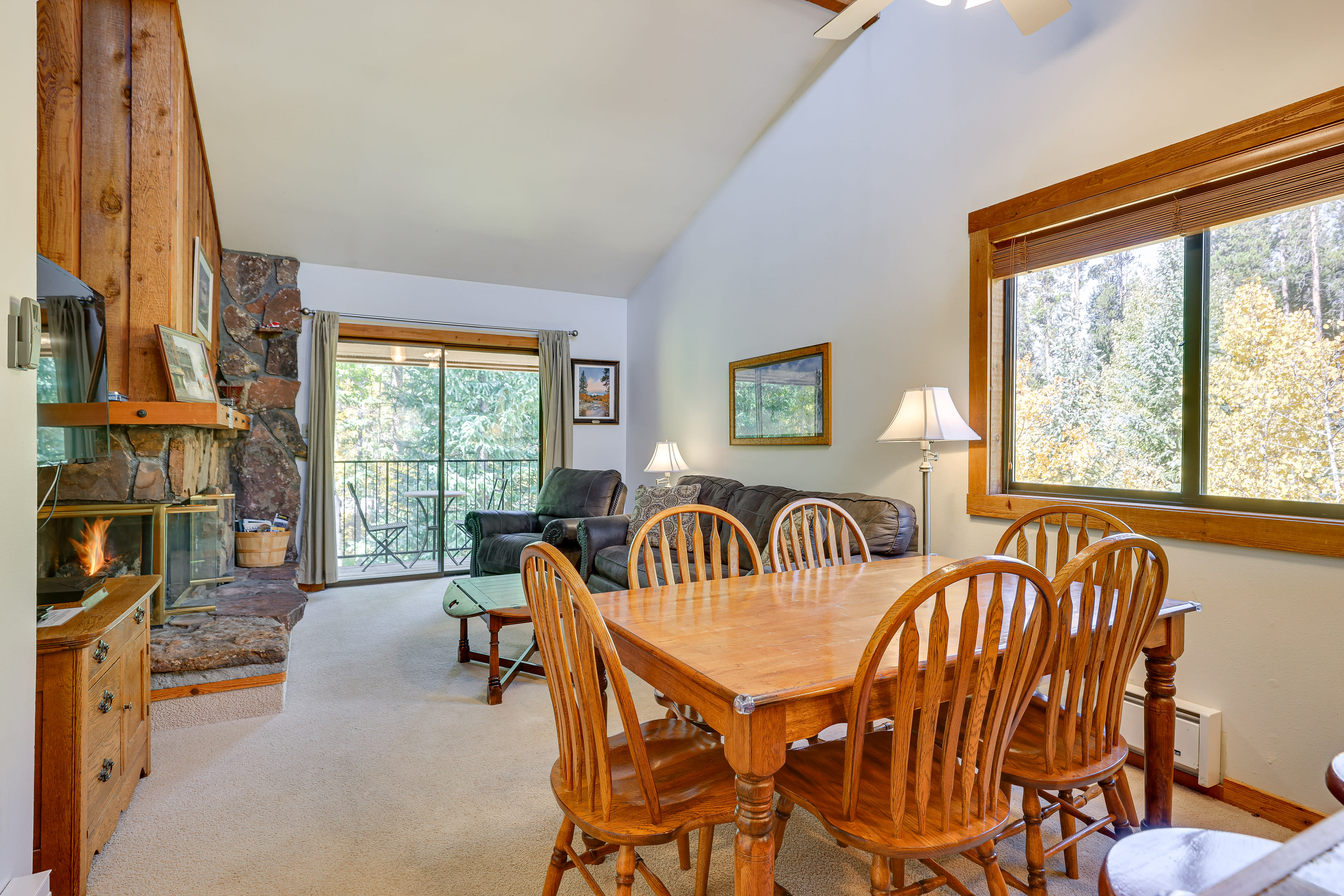 Dining Area | Dishware & Flatware