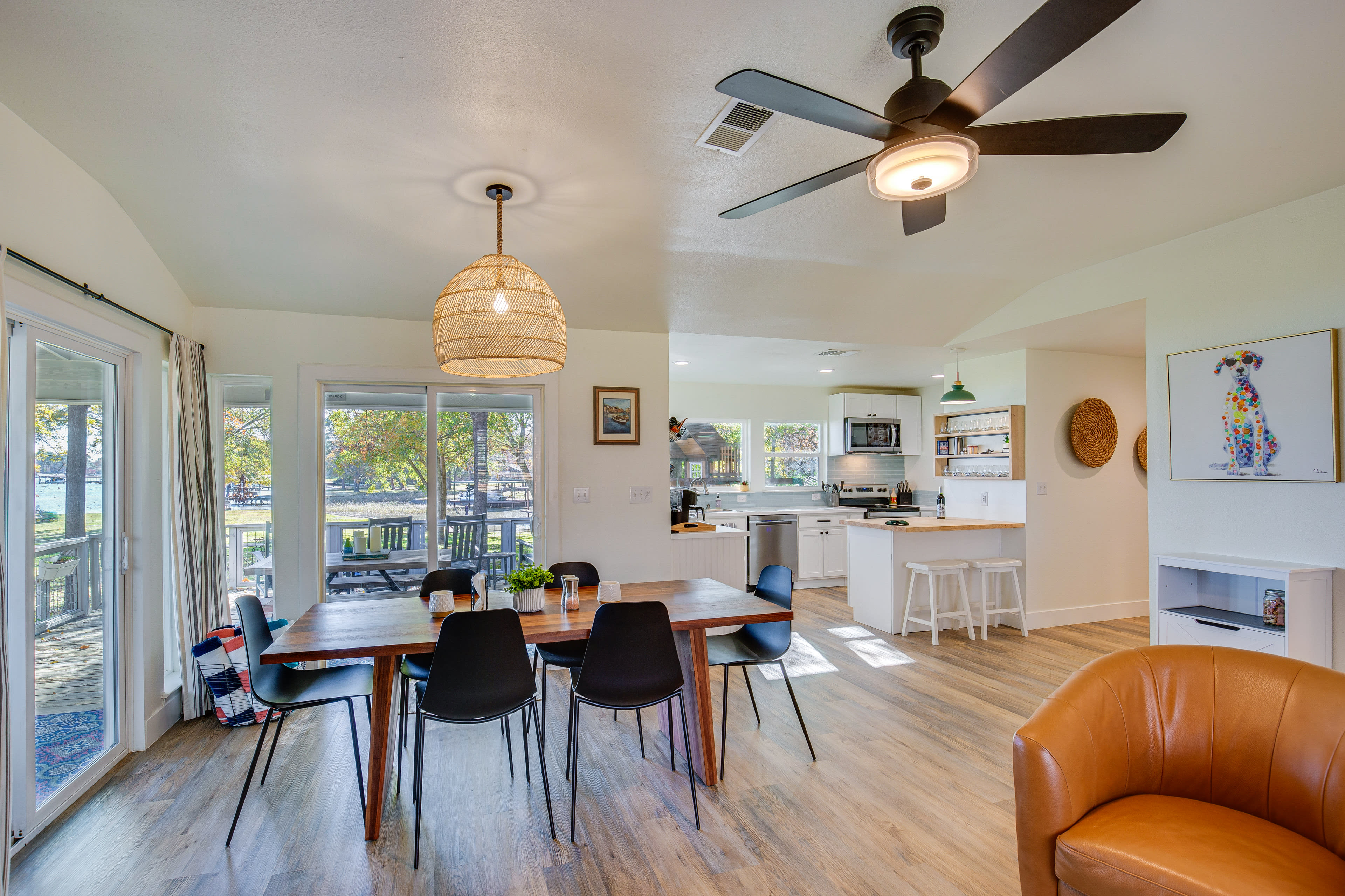 Dining Area | Dishware & Flatware Provided | Deck Access